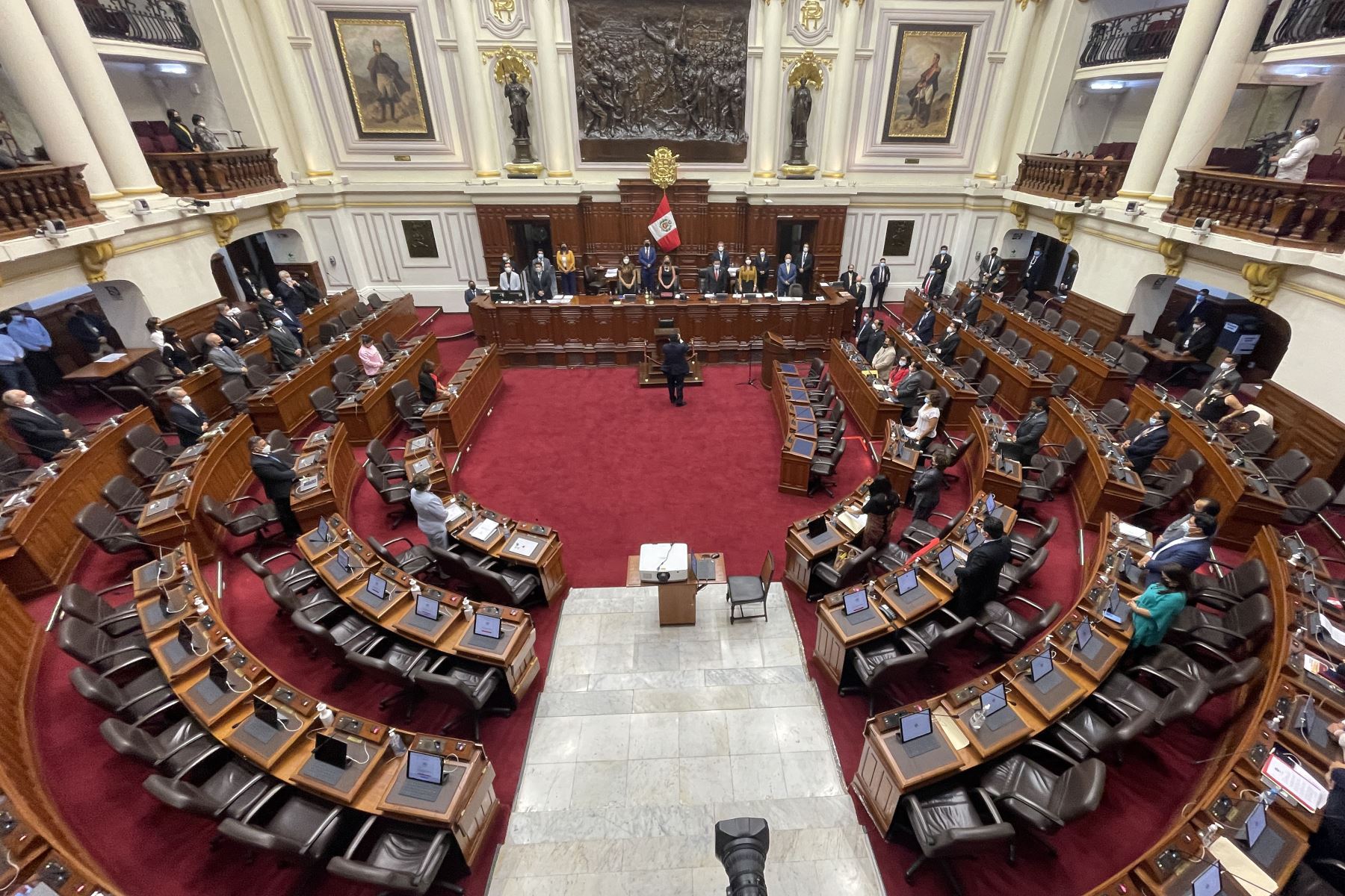 Congreso oficializa ampliación de legislatura hasta el 8 de julio