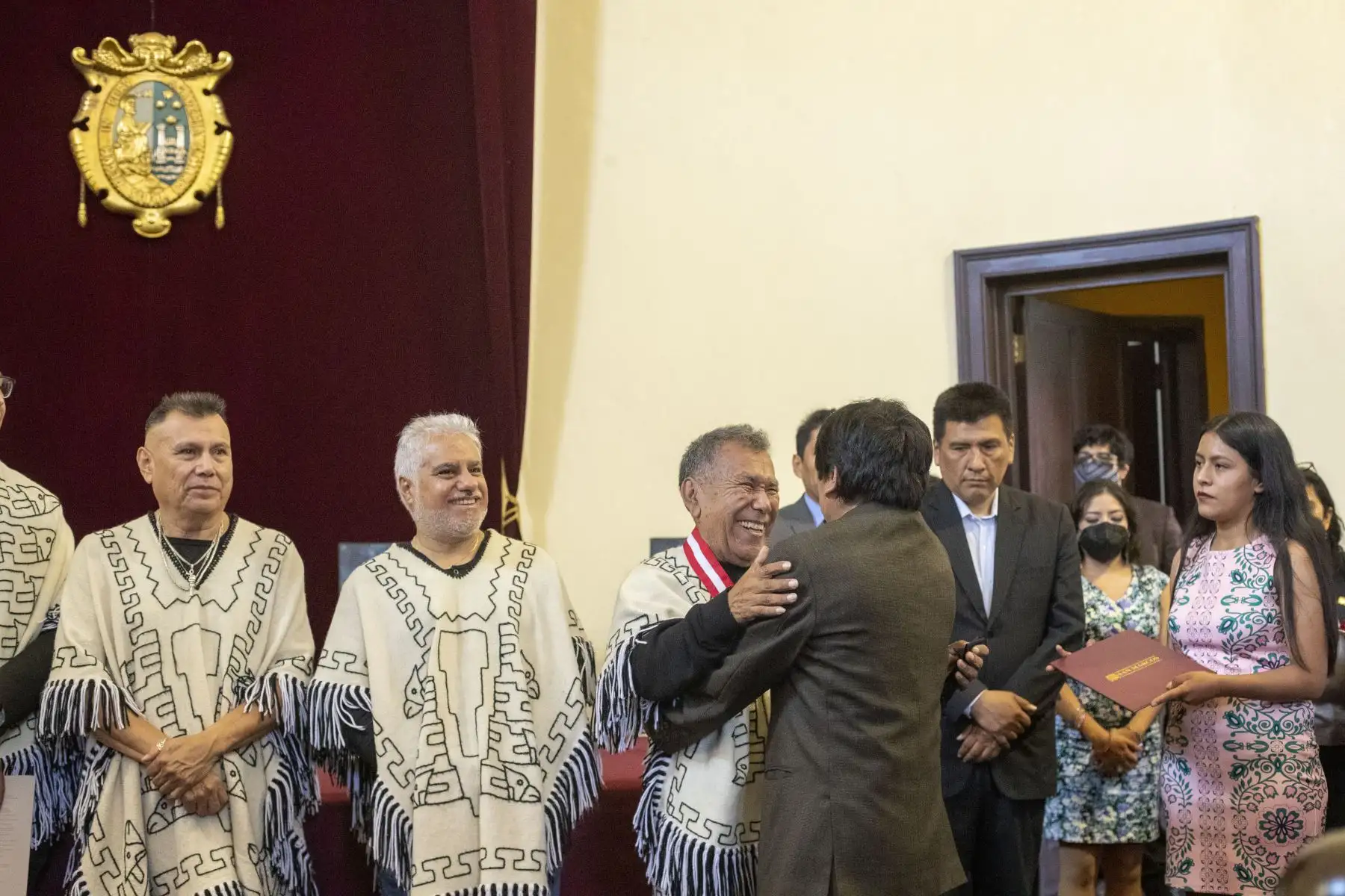 Universidad Nacional Mayor de San Marcos rinde homenaje y condecoró a Los Kjarkas de Bolivia  por sus 50 años de trayectoria. Foto: ANDINA/Carla Patiño
