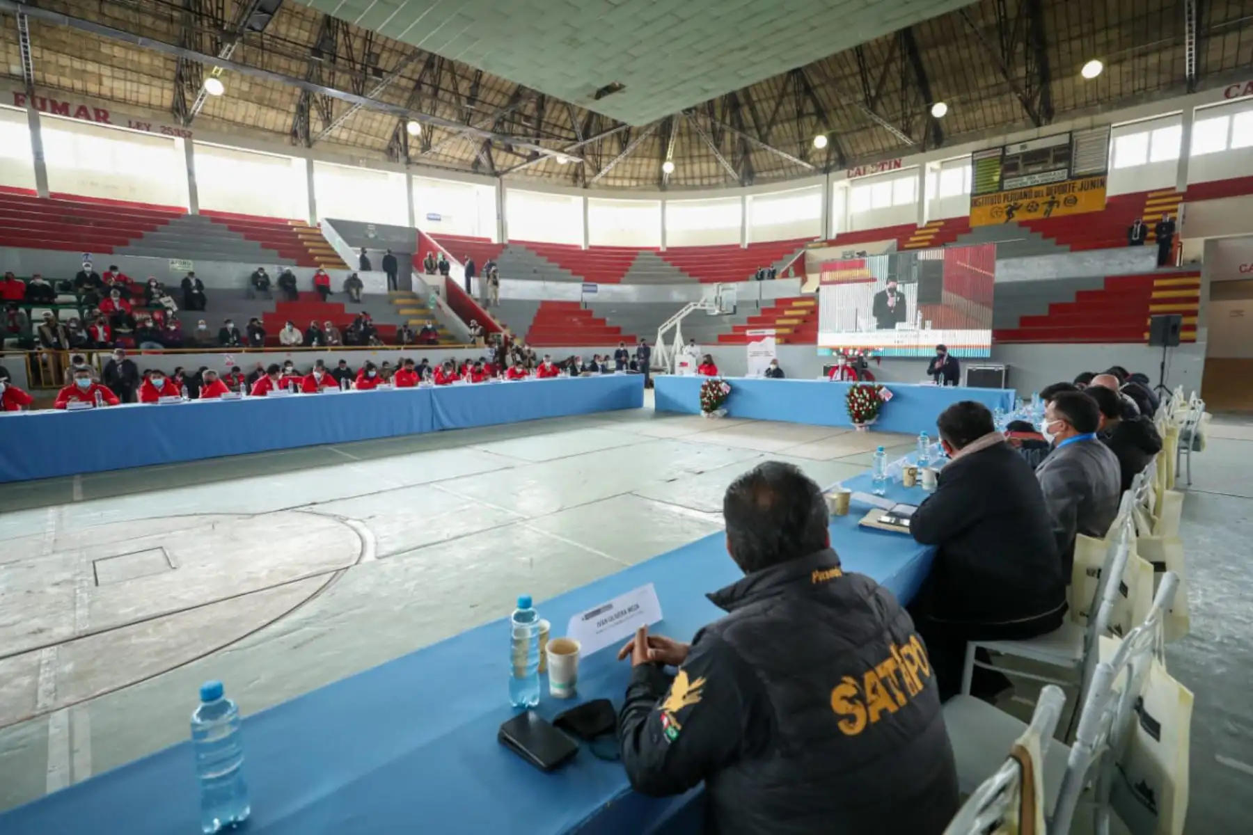 Se inició el IV Consejo de Ministros Descentralizado en la ciudad de Huancayo, Junín, con la participación del premier Aníbal Torres, ministros de Estado, congresistas, el gobernador regional, autoridades locales, el cardenal Pedro Barreto y dirigentes. Foto: PCM
