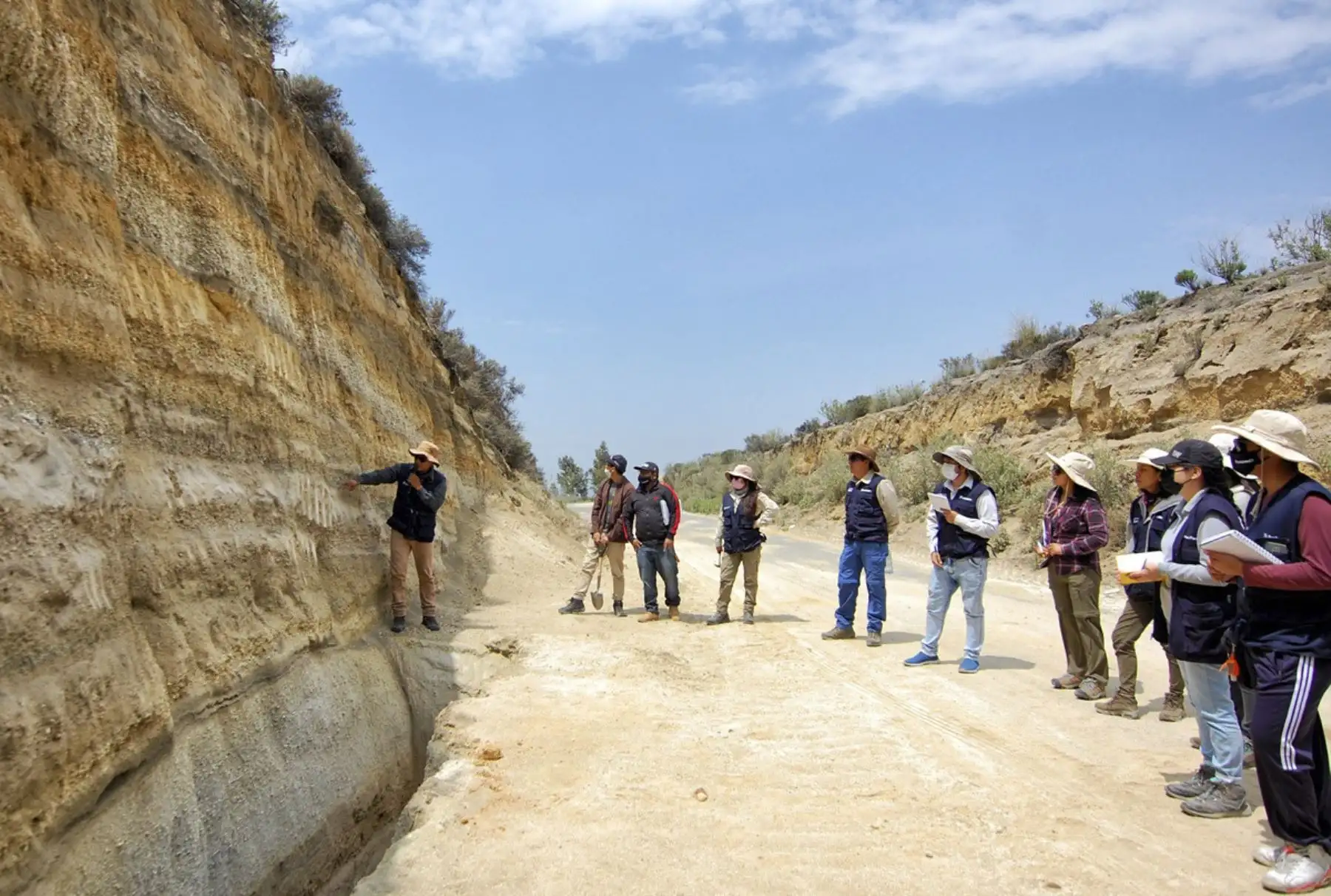 Investigadores del Ingemmet actualizan el mapa de peligros del volcán Misti, región Arequipa. Foto: ANDINA/Ingemmet.