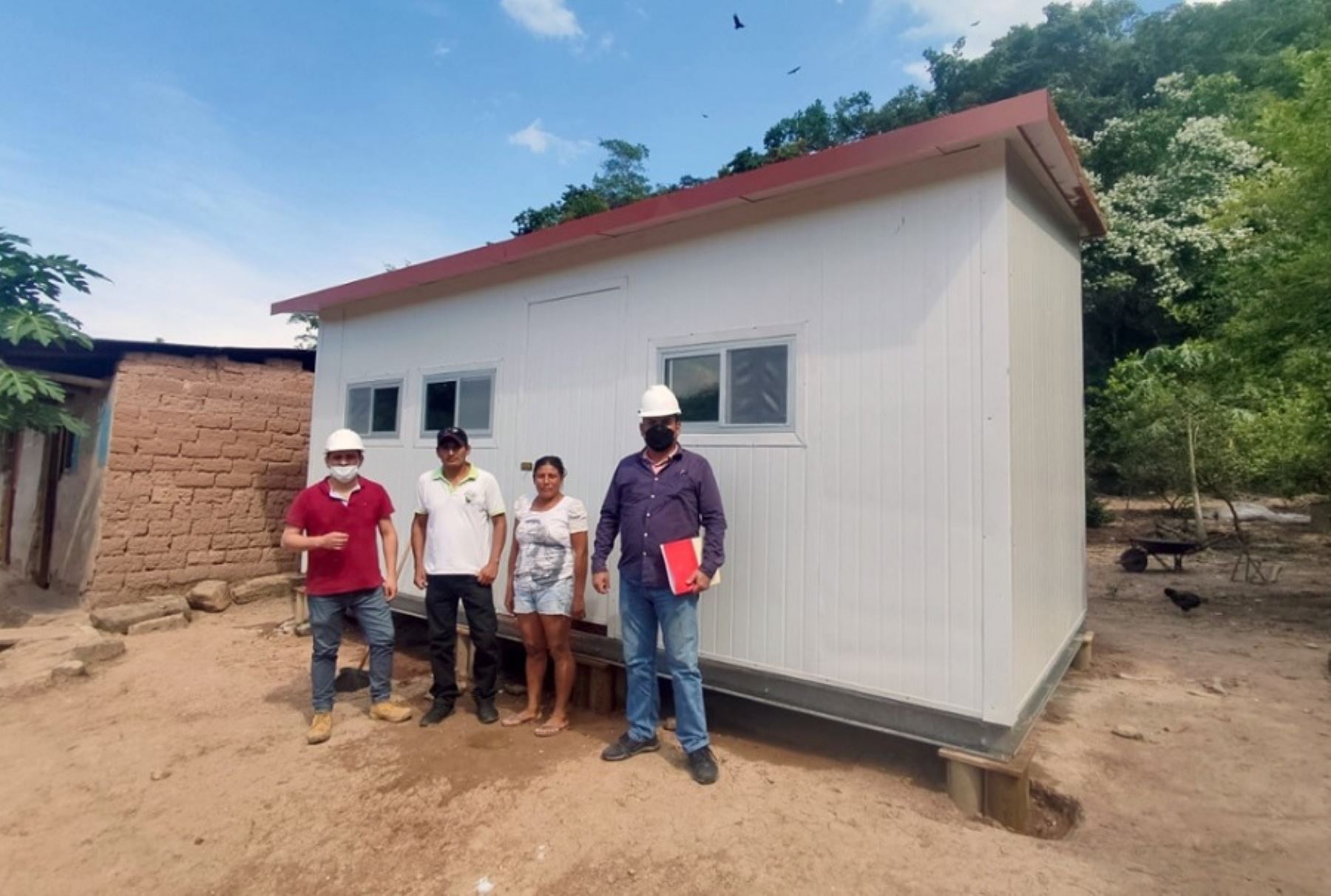 El Ministerio de Vivienda, Construcción y Saneamiento (MVCS) culminó la instalación de los primeros 31 módulos temporales de vivienda en las regiones de Cajamarca y San Martín para las familias que perdieron sus casas tras el terremoto de magnitud 7.5, que remeció el noreste del país.