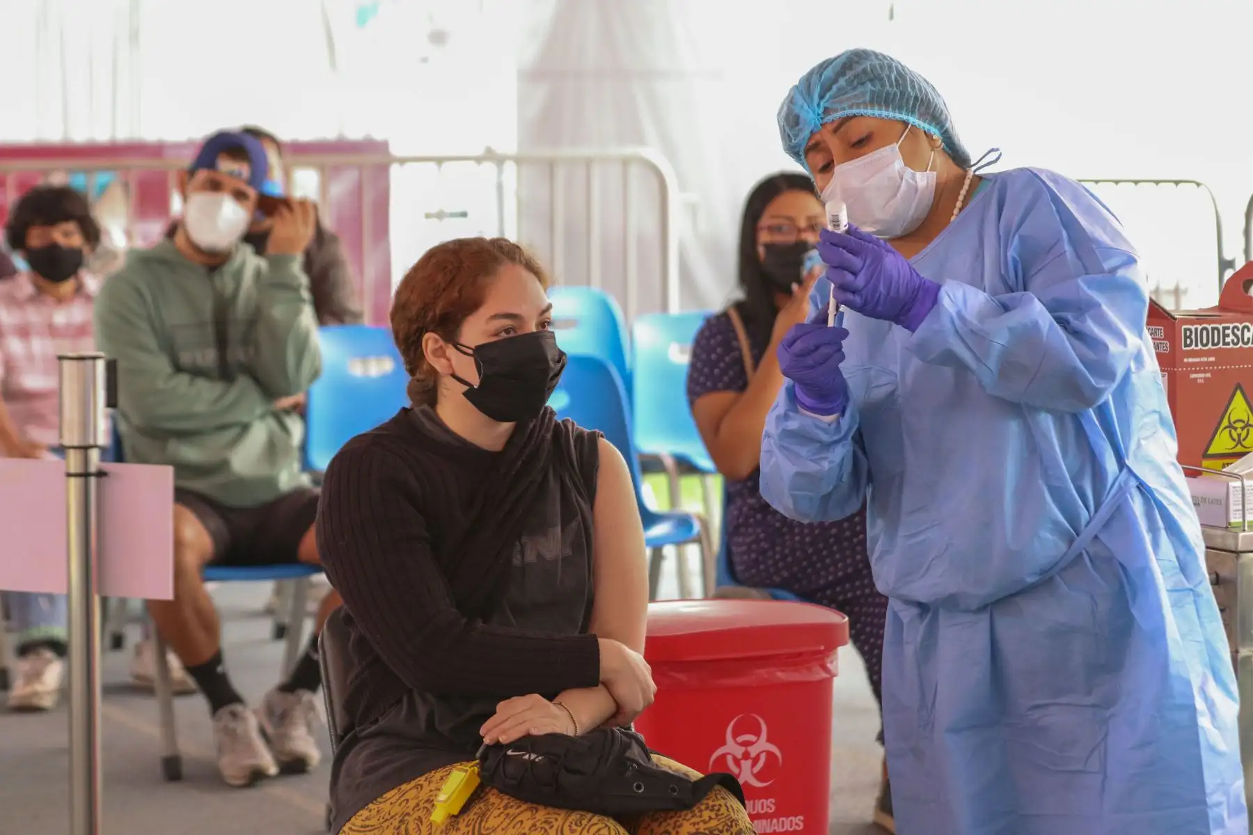 Minsa realiza jornada de  36 horas de vacunación contra la covid - 19 en el estadio Luis Gálvez Chipoco,en el distrito de Barranco. Foto: ANDINA/Eddy Ramos