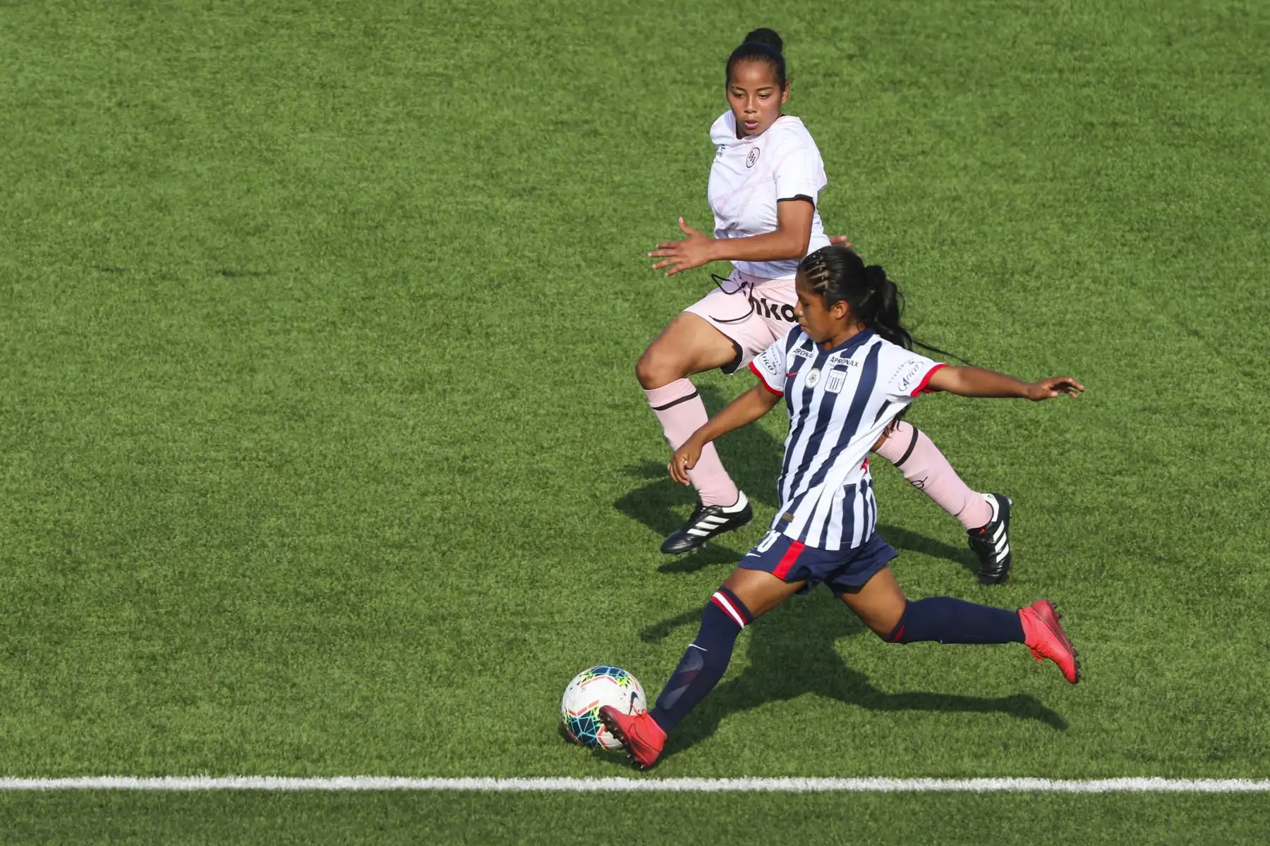 Alianza Lima enfrenta a Sport Boys en el inicio de la Liga 1 Femenina 2022, que se desarrolla en el Estadio San Marcos. Foto: ANDINA/Eddy Ramos
