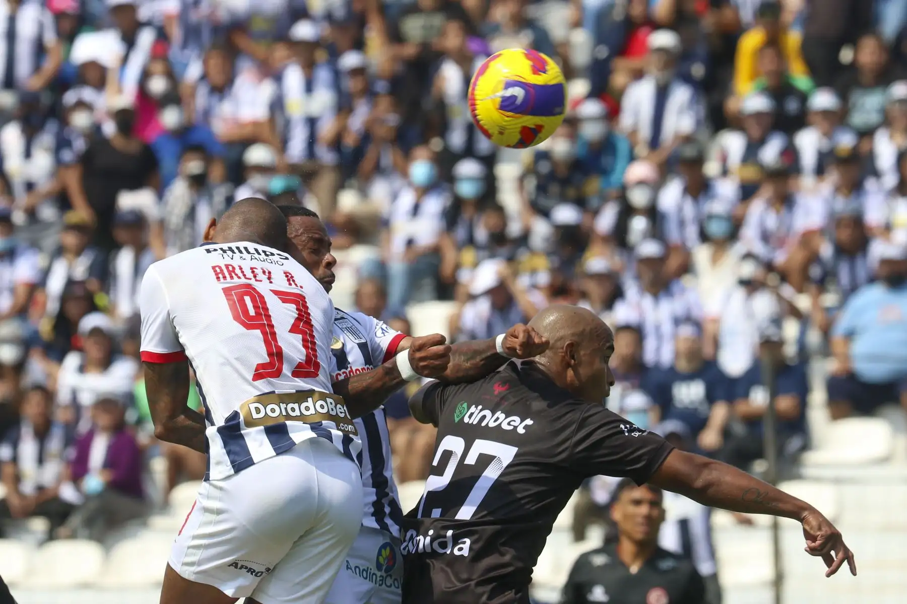 Alianza Lima se enfrenta a UTC en un partido de la fecha 9 de la Liga 1 en el Estadio Alejandro Villanueva en la Victoria. Foto: ANDINA/Eddy Ramos