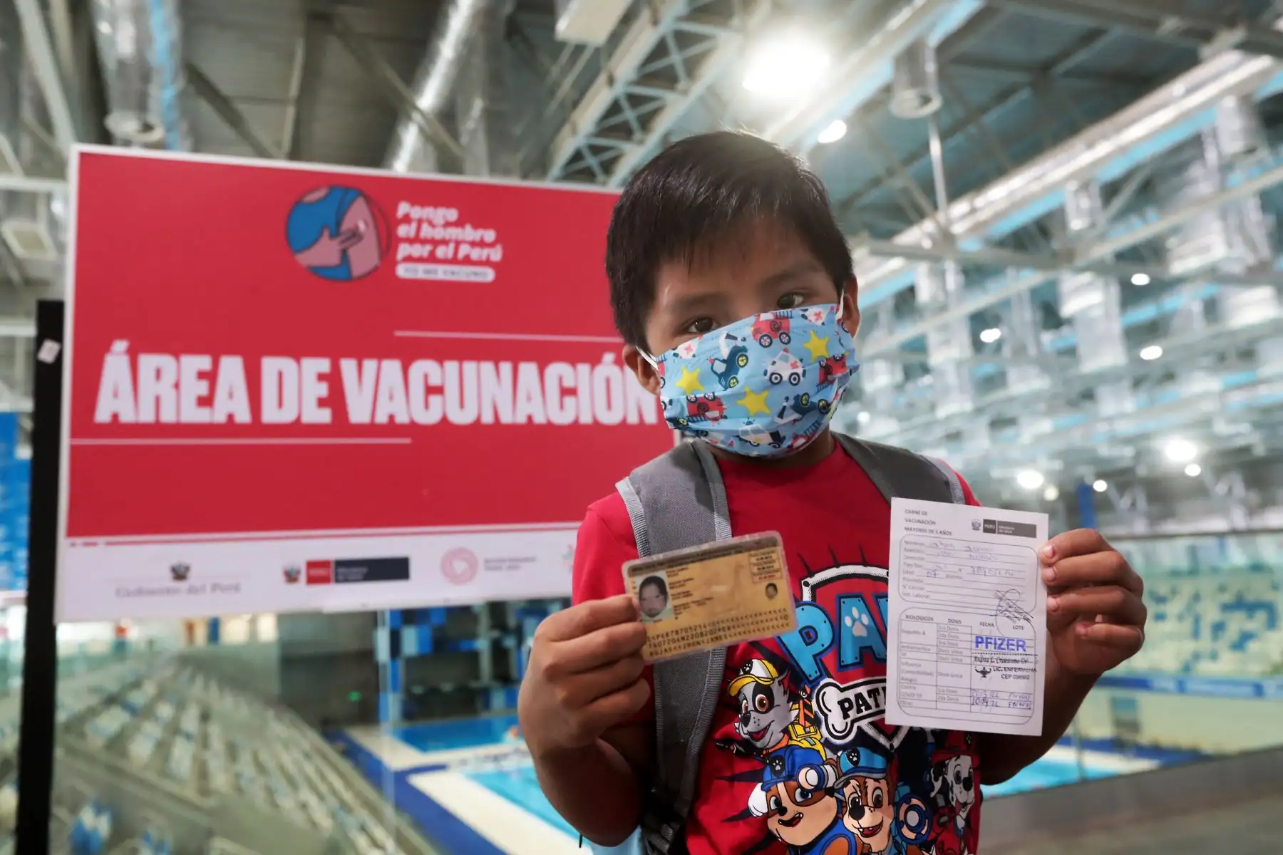 Minsa continúa campaña de vacunación contra el covid-19 acompañados de la  banda de músicos del Ejército del Perú, que se suma a esta jornada en el polideportivo de la Videna, en el Día del Niño Peruano. ANDINA/Mindef
