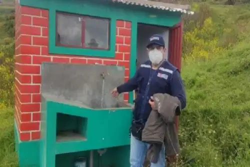 Obra fue ejecutada por la Municipalidad Distrital de Acos Vinchos y puesta en funcionamiento el año pasado, para beneficiar con servicios básicos de calidad a unos 840 habitantes de las comunidades de Ccanobamba, Matarilla, Paucarpata y Quichkapata.