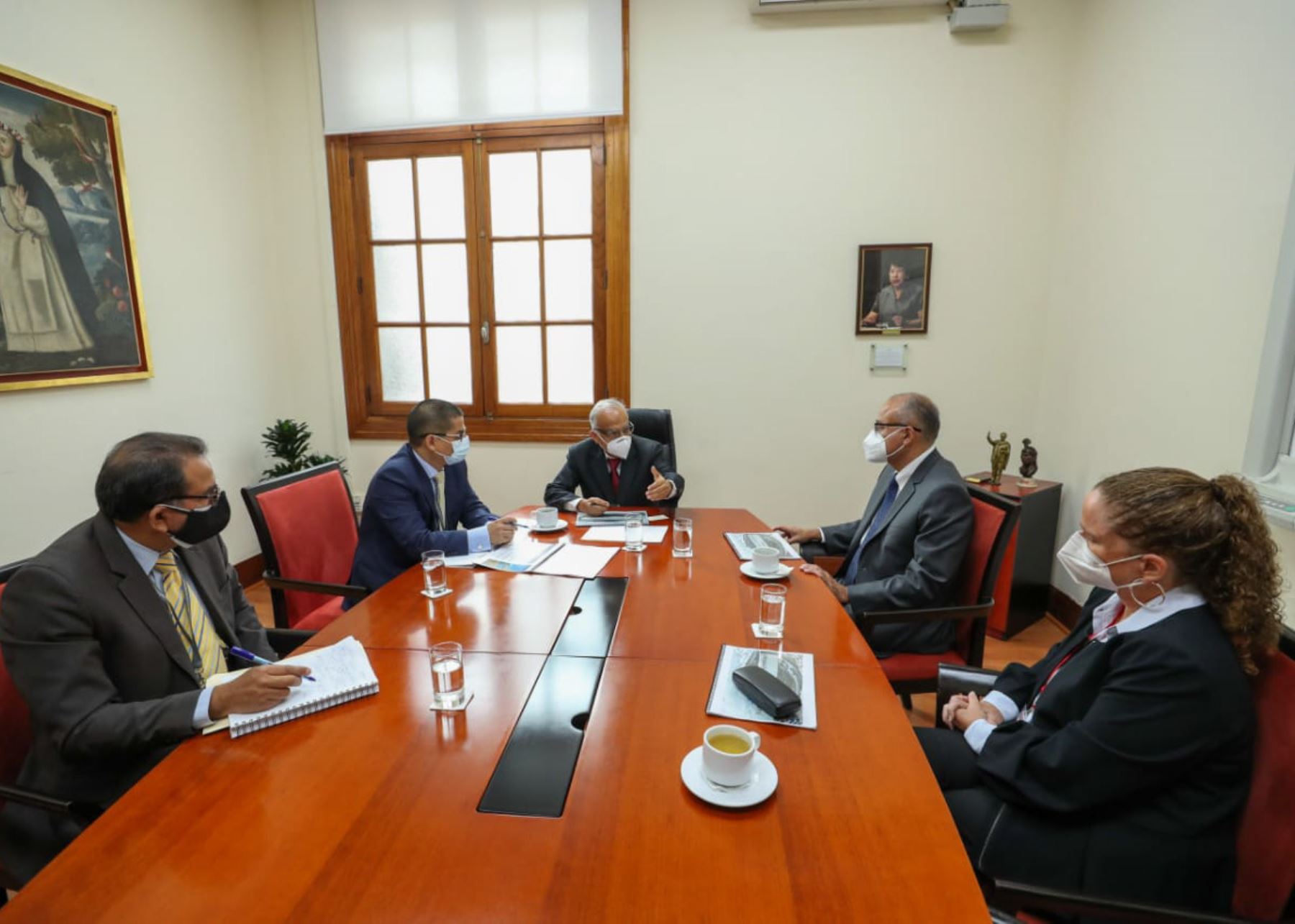 Jefe del Gabinete Ministerial, Aníbal Torres, se reunió con directivos de Antamina.