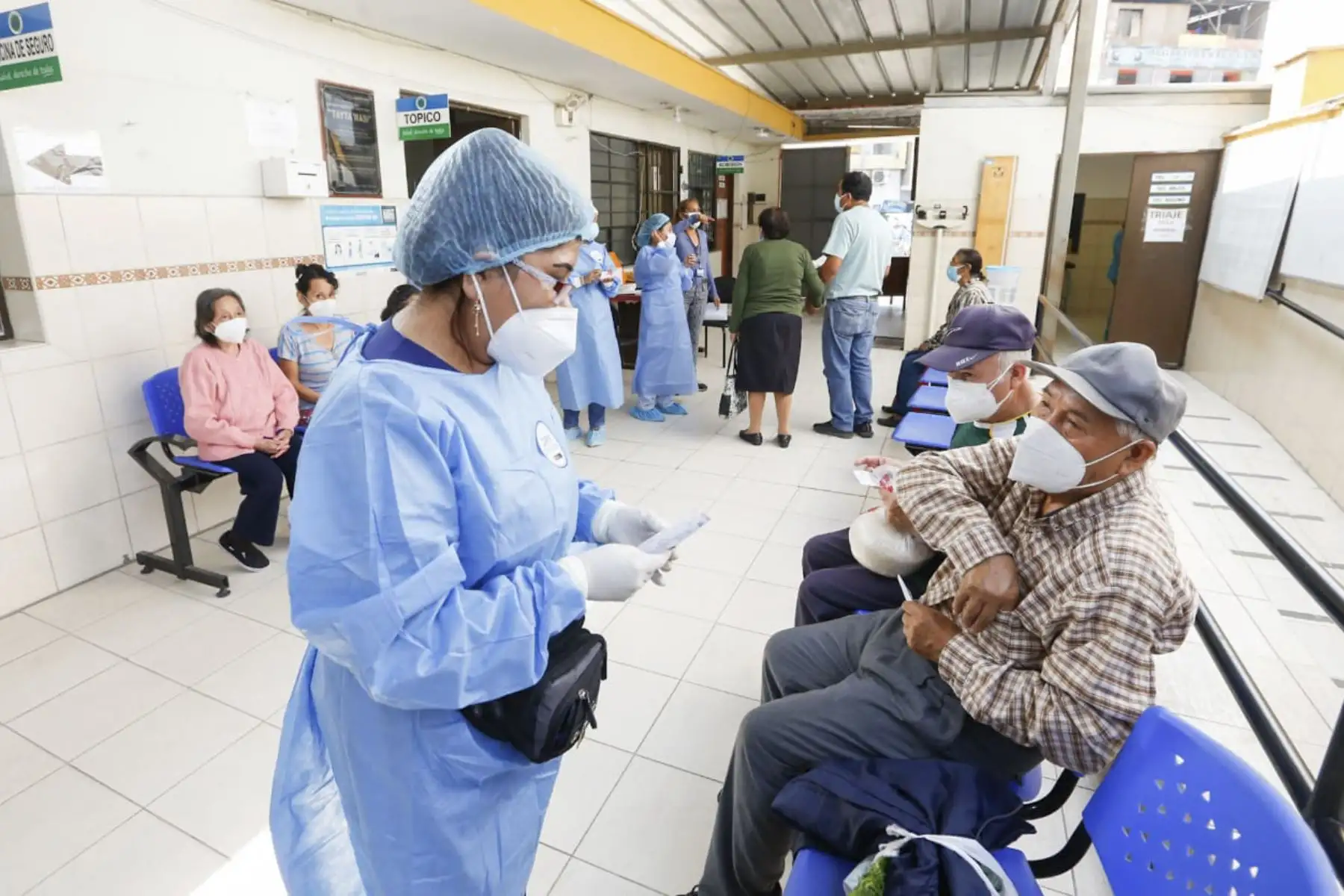 Cinco regiones del país han logrado vacunar al 60 % de su población con la tercera dosis de la vacuna contra el covid-19. Foto: ANDINA/difusión.