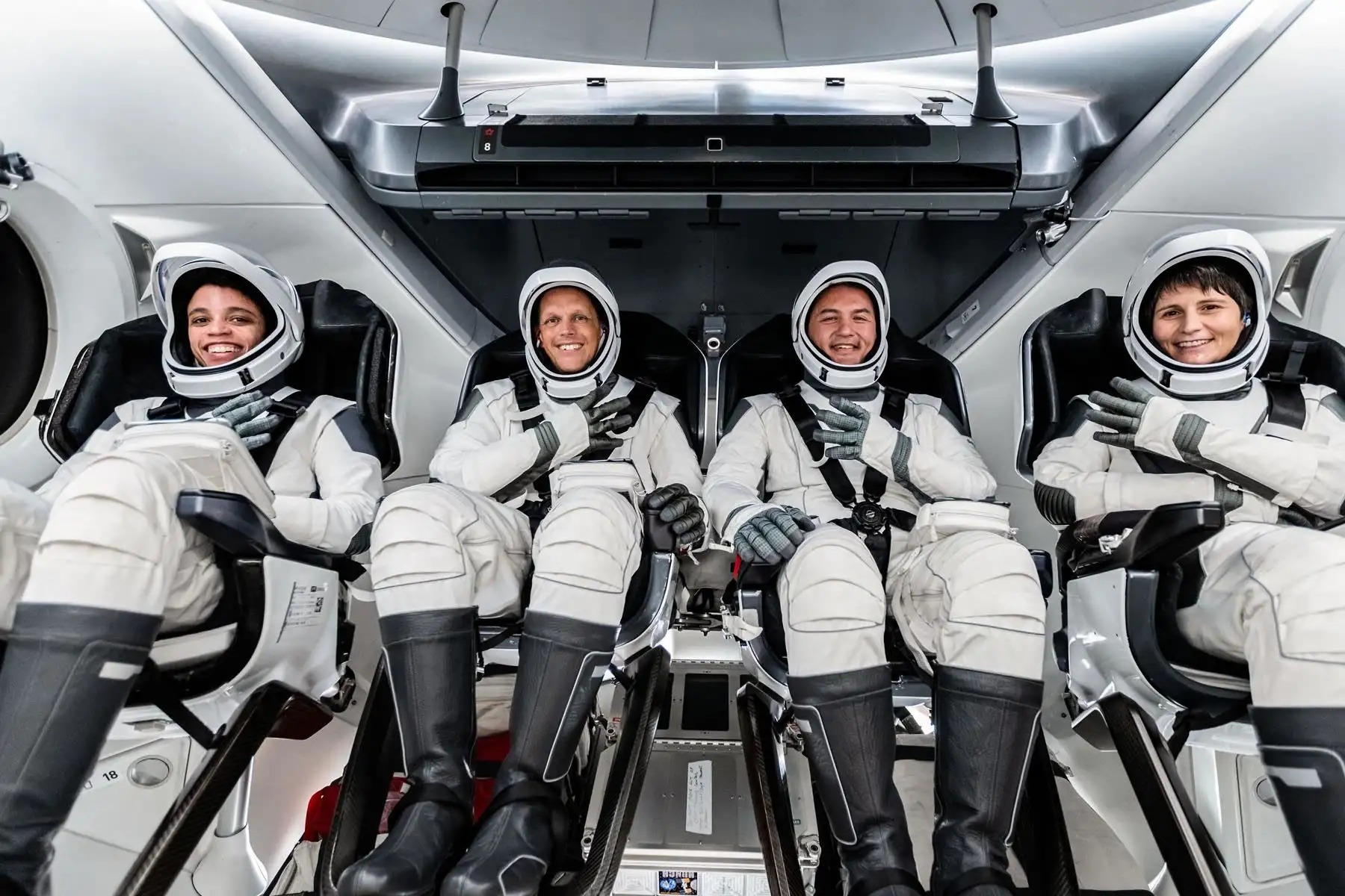 La misión Crew-4 volará una nueva nave espacial Crew Dragon y se lanzará en un propulsor Falcon 9, encargado de otras misiones al espacio. Foto: NASA