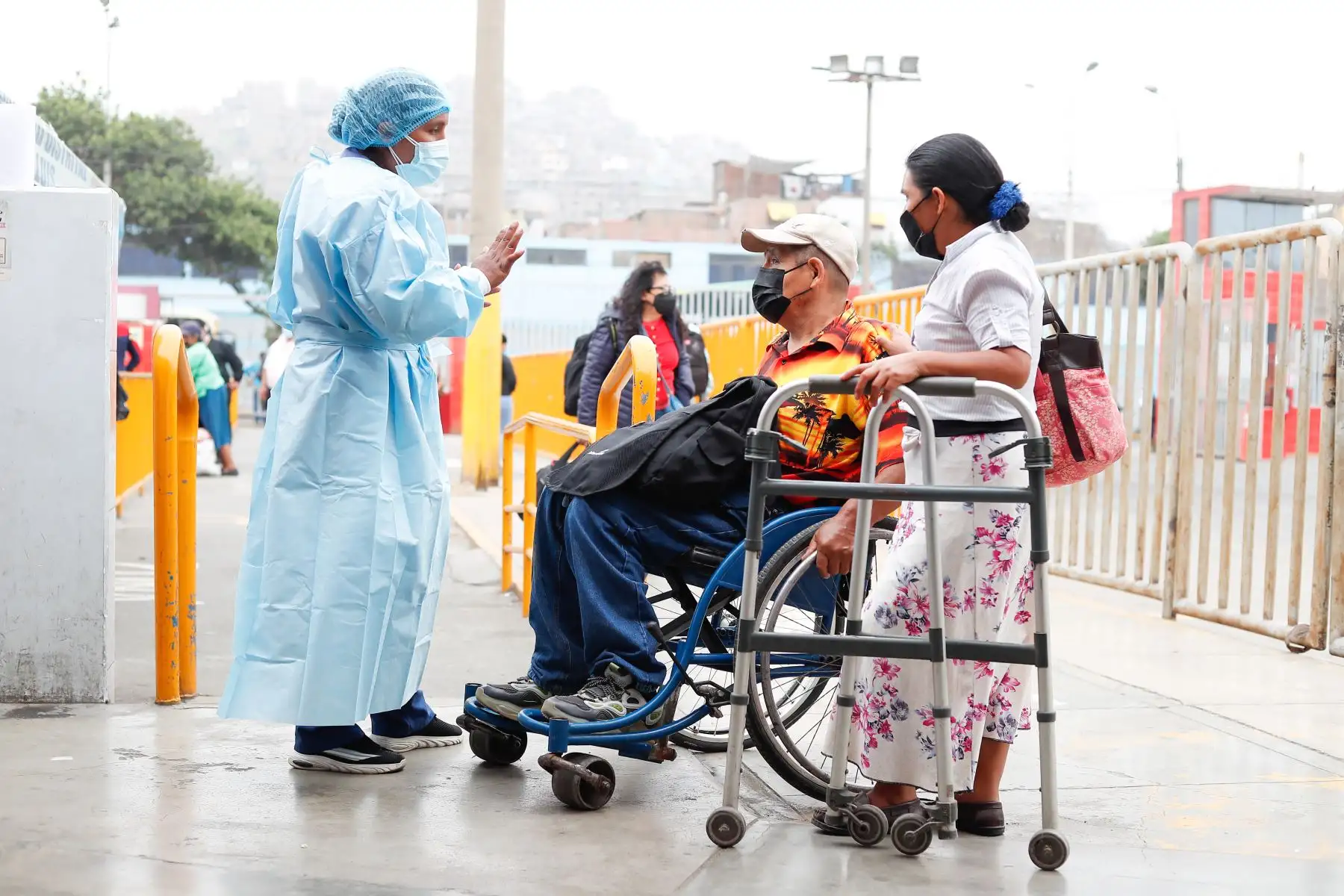 Minsa realiza vacunación contra la COVID-19 en el terminal Yerbateros por Semana Santa
Terminal Terrestre Yerbateros.
 Foto: ANDINA/Renato Pajuelo