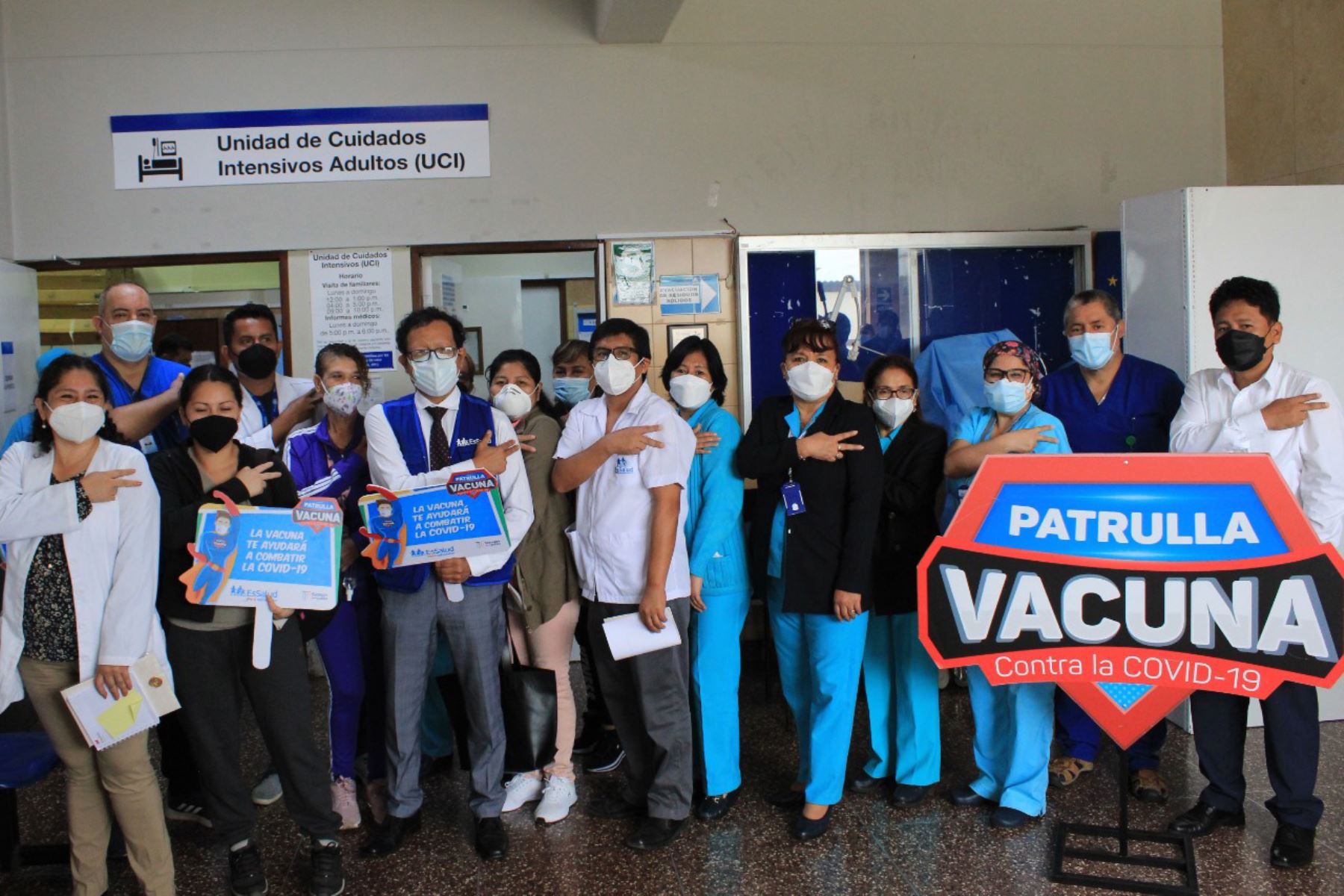 EsSalud: hospital Sabogal inicia vacunación de la cuarta dosis a personal de primera línea
