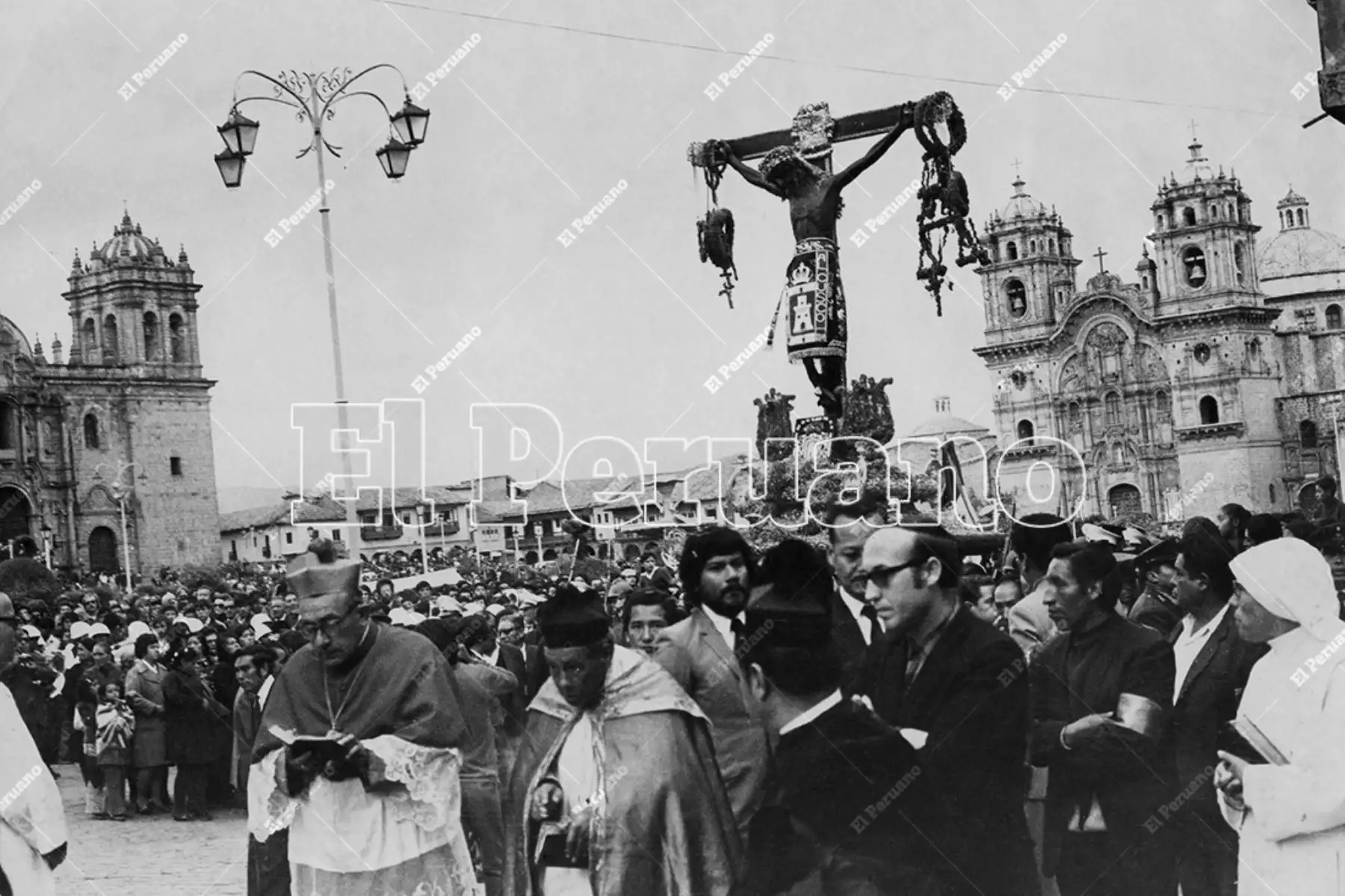 Cusco - 24 marzo 1975 / Tradicional procesión del Señor de los Temblores en Lunes Santo. Foto: Archivo Histórico de El Peruano