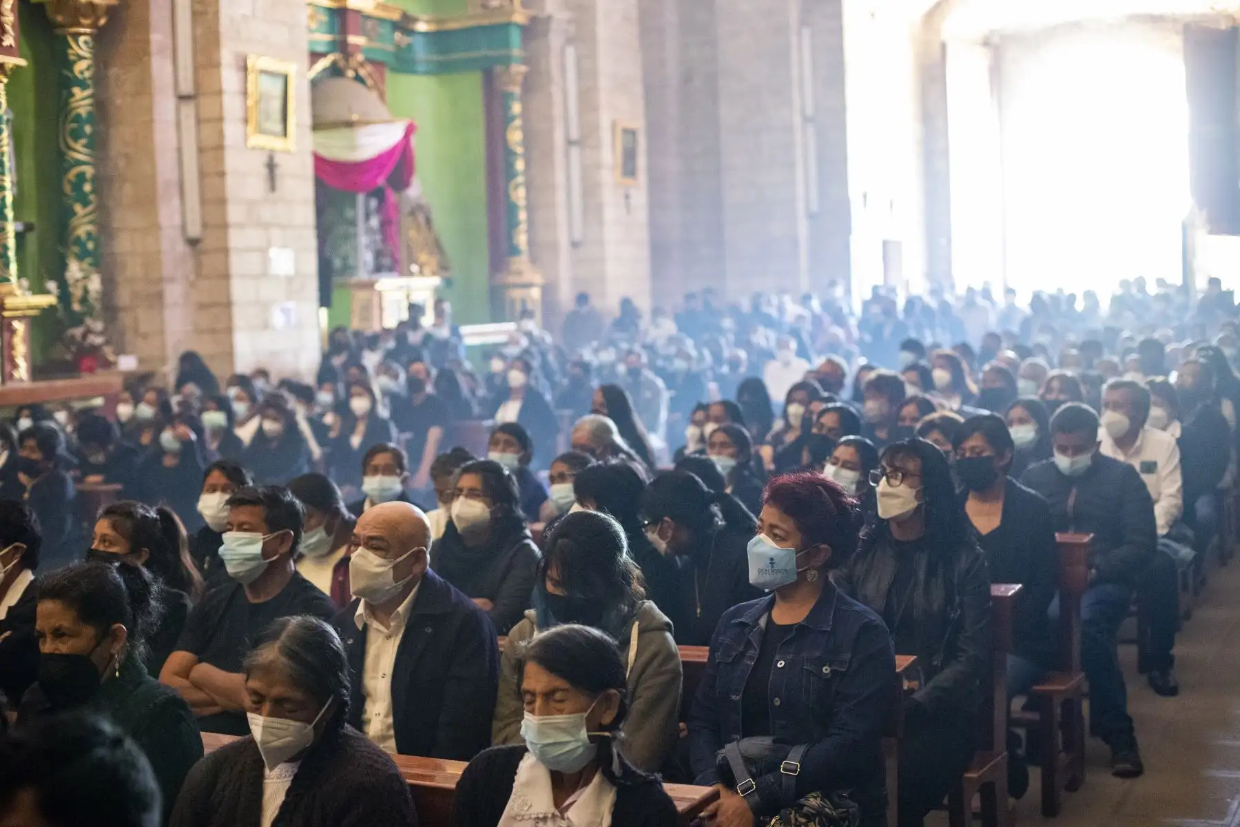 Como es costumbre en la provincia de Huanta en Ayacucho, cada viernes santo se celebra el Sermón de las tres horas conmemorando las siete palabras que dijo Cristo antes de morir en la cruz. Foto: ANDINA/Carla Patiño