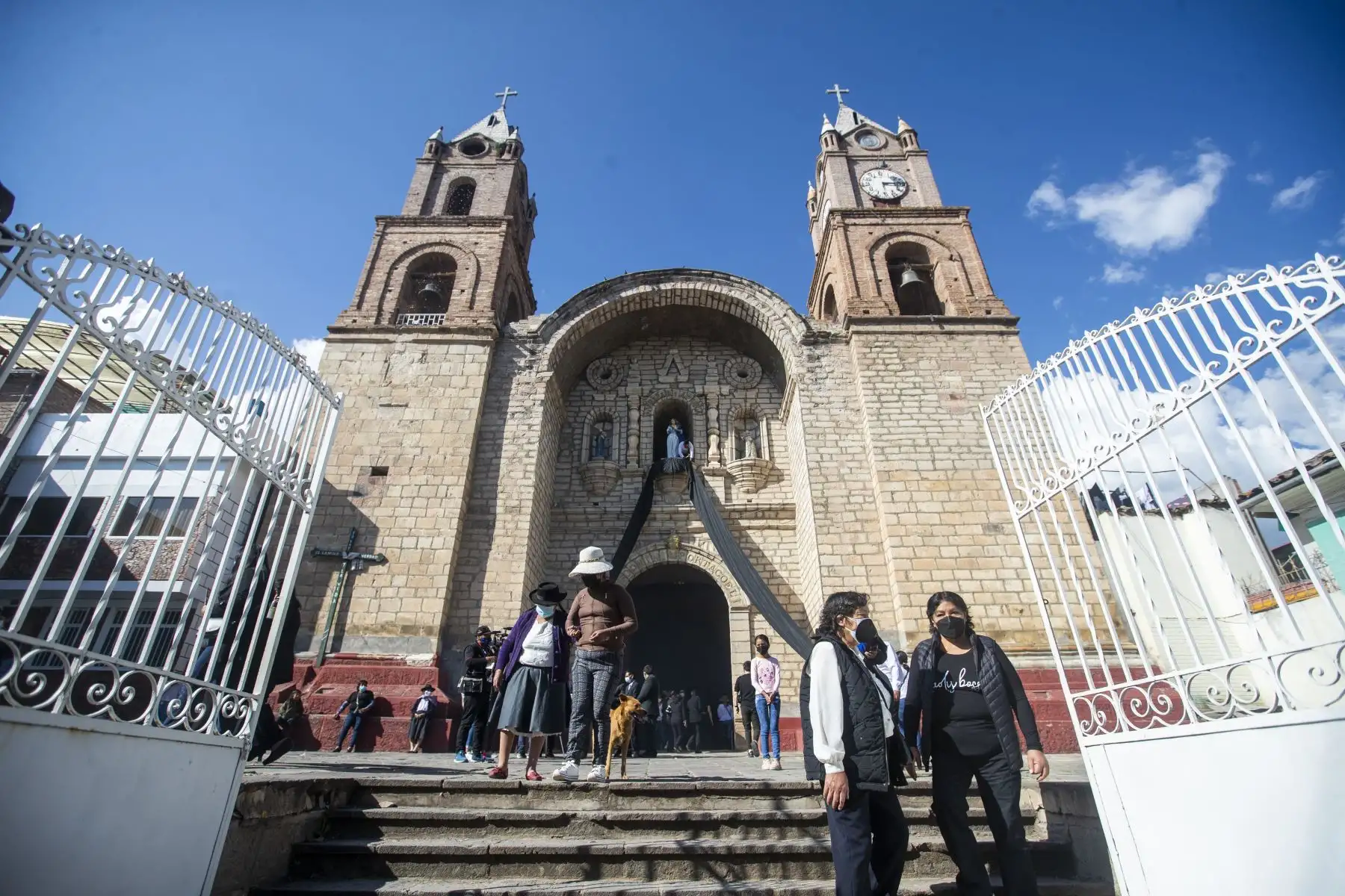 Como es costumbre en la provincia de Huanta en Ayacucho, cada viernes santo se celebra el Sermón de las tres horas conmemorando las siete palabras que dijo Cristo antes de morir en la cruz. Foto: ANDINA/Carla Patiño