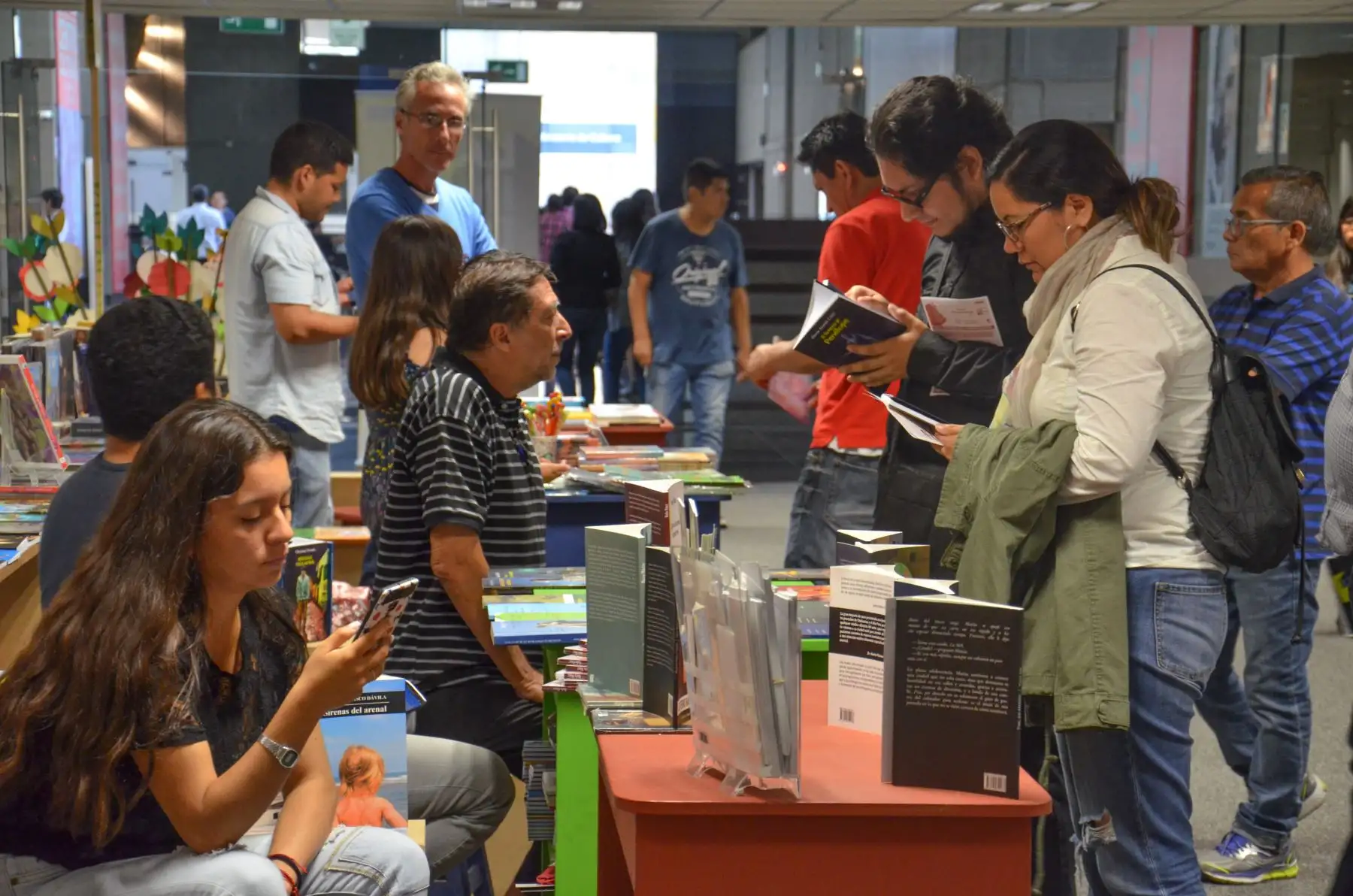 La sede del Ministerio de Cultura en San Borja, recibirá desde el miércoles 20 de abril, la quinta edición de “La Independiente. Feria de editoriales peruanas”, que se desarrollará hasta el 24 de abril, entre las 10:00 a.m. y 08:00 p.m.
Foto: ANDINA/MINCUL