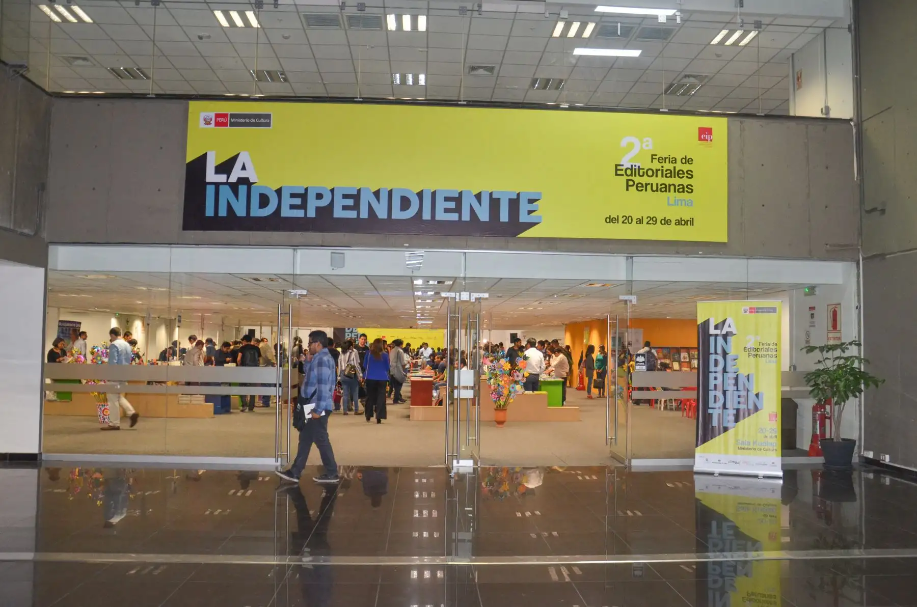 La sede del Ministerio de Cultura en San Borja, recibirá desde el miércoles 20 de abril, la quinta edición de “La Independiente. Feria de editoriales peruanas”, que se desarrollará hasta el 24 de abril, entre las 10:00 a.m. y 08:00 p.m.
Foto: ANDINA/MINCUL