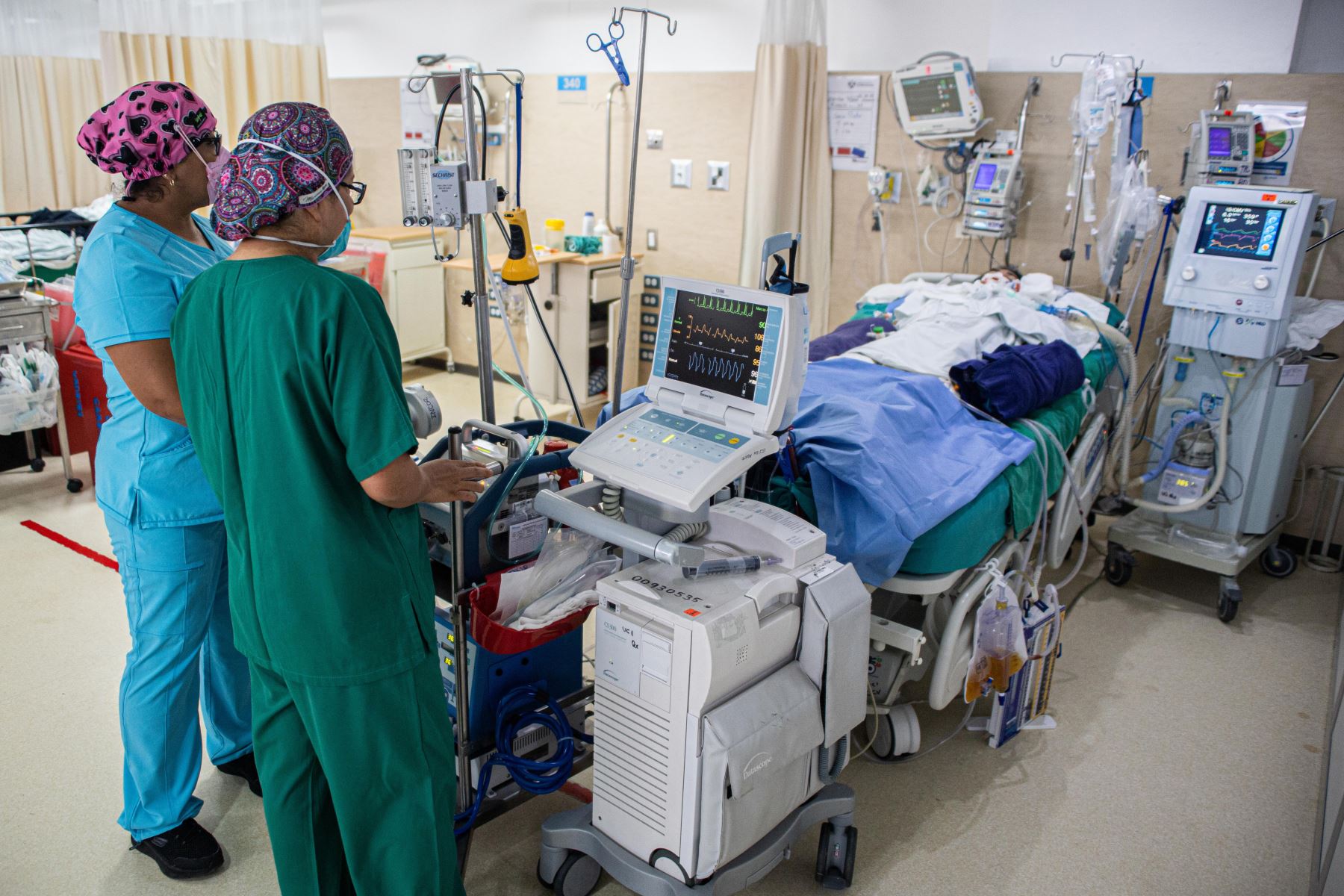 Colocan un \"corazón artificial\" a 85 pacientes para salvar sus vidas
