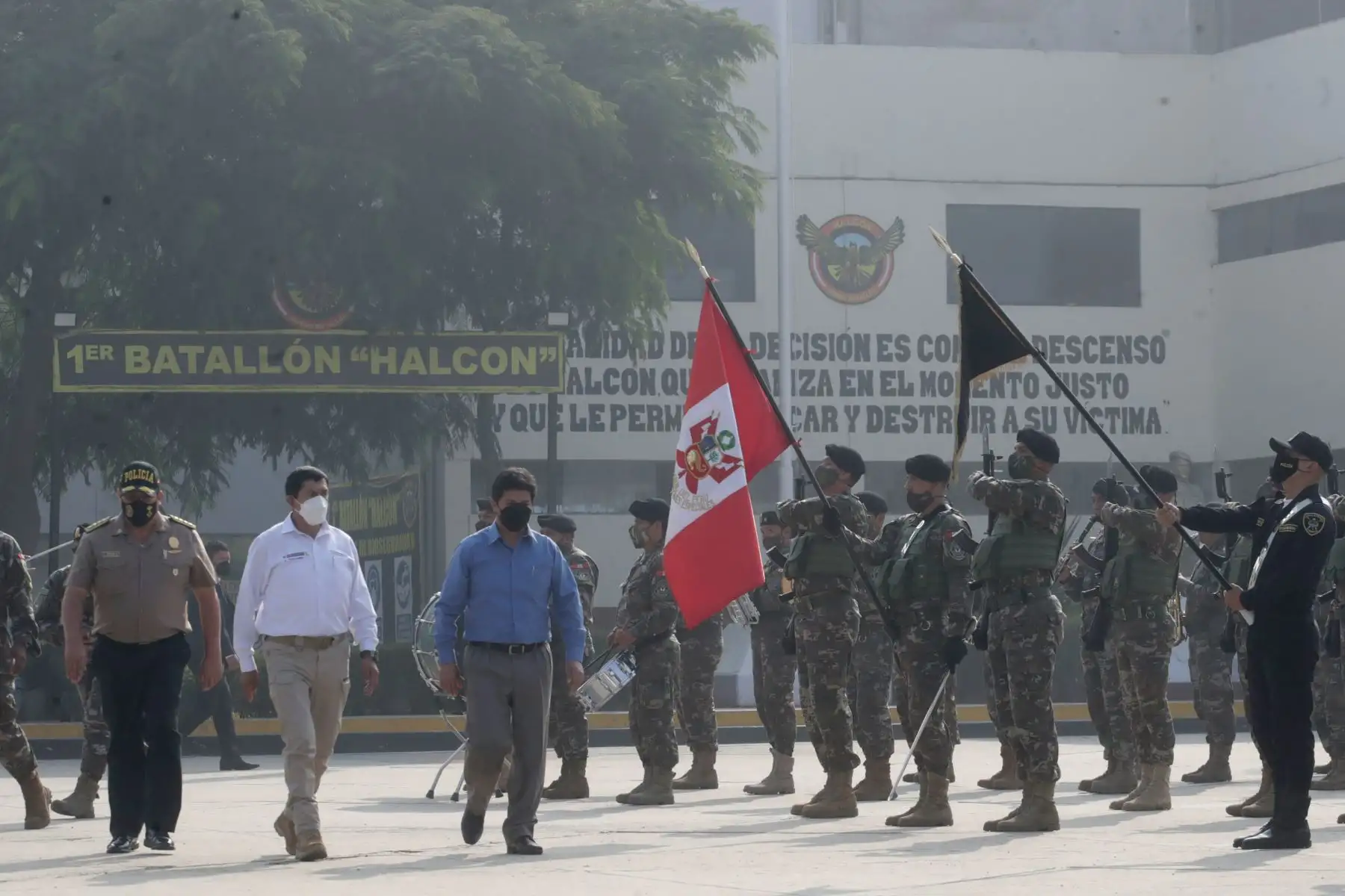 El jefe de Estado, Pedro Castillo, respalda el trabajo de la Dirección de Operaciones Especiales (DIROES) en su lucha contra el narcotráfico. Foto: ANDINA/Prensa Presidencia
