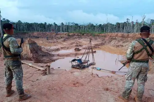 FFAA- Minería ilegal