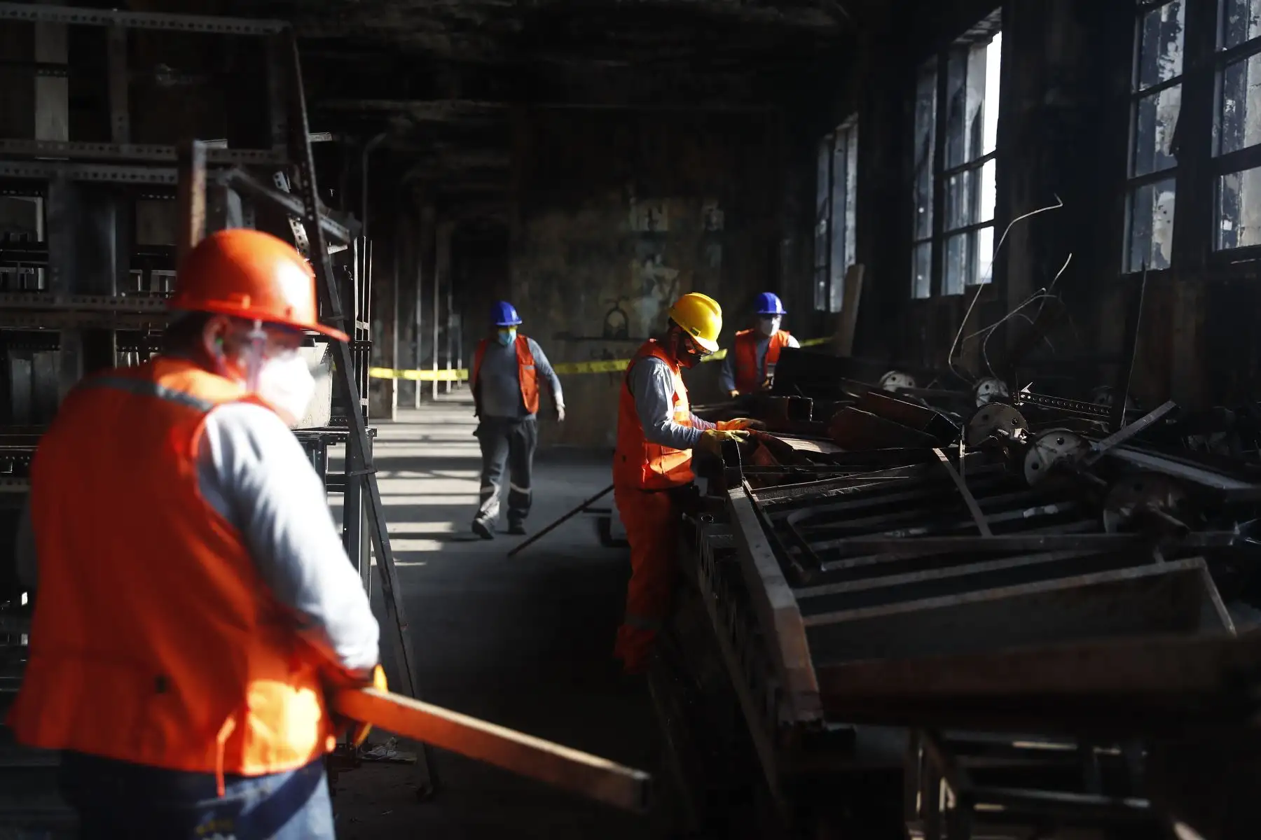Municipalidad de Lima supervisa inicio de demontaje de estructuras metálicas del edificio Nicolini entre las av. Argentina y av. Haurochirí, en el Cercado de Lima.Foto: ANDINA/Renato Pajuelo