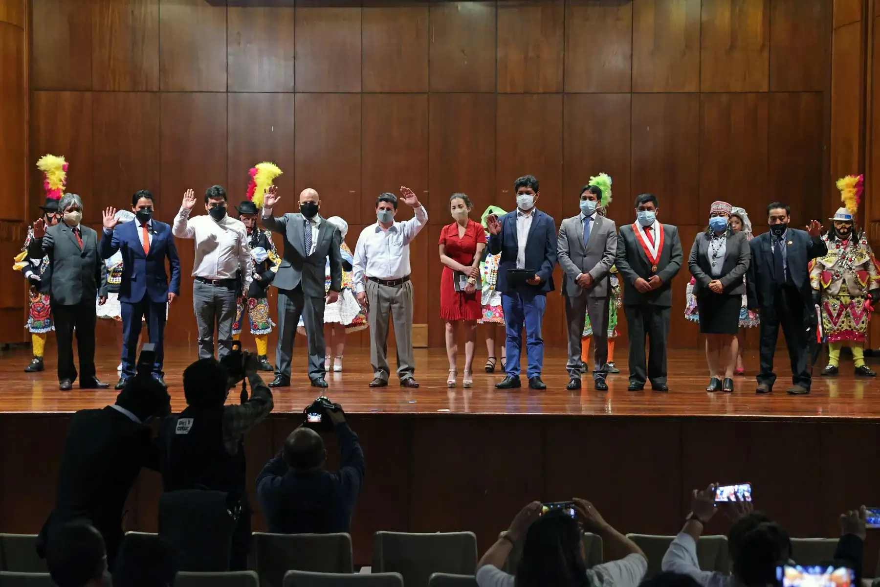 Presidente Pedro Castillo lidera ceremonia de reconocimiento como Patrimonio Cultural de la Nación a las danzas Chonguinada de Junín y Chunguinada Cerreñas de Pasco.
Foto: ANDINA/Prensa Presidencia