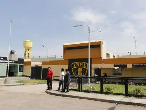 Lusgardo Berli Velásquez Castillo cumplirá su condena de cadena perpetua en el penal Cambio Puente de Chimbote. Él fue hallado culpable por el delito de violación sexual de una menor.