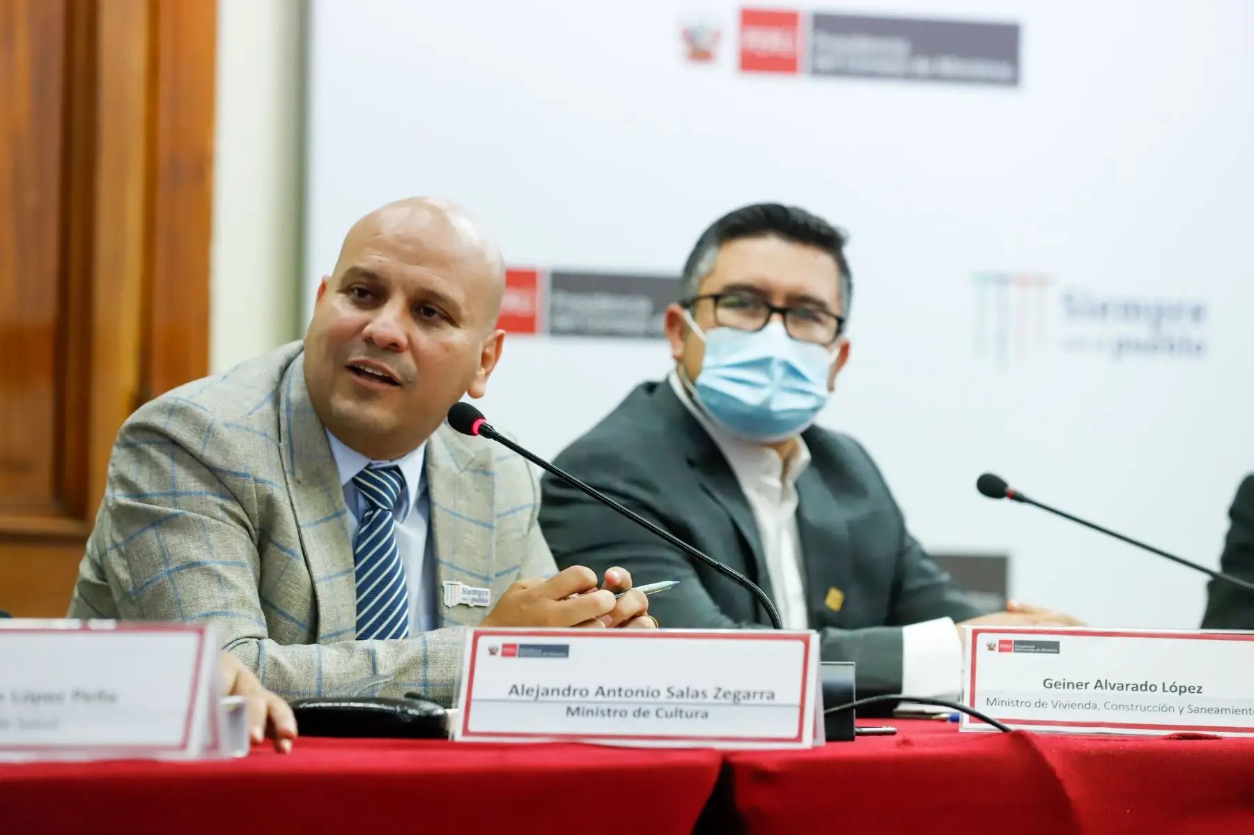 Ministro de Cultura, Alejandro Salas, participa de la conferencia de prensa, luego de la sesión del Consejo de Ministros del día de hoy.
Foto: ANDINA/ PCM