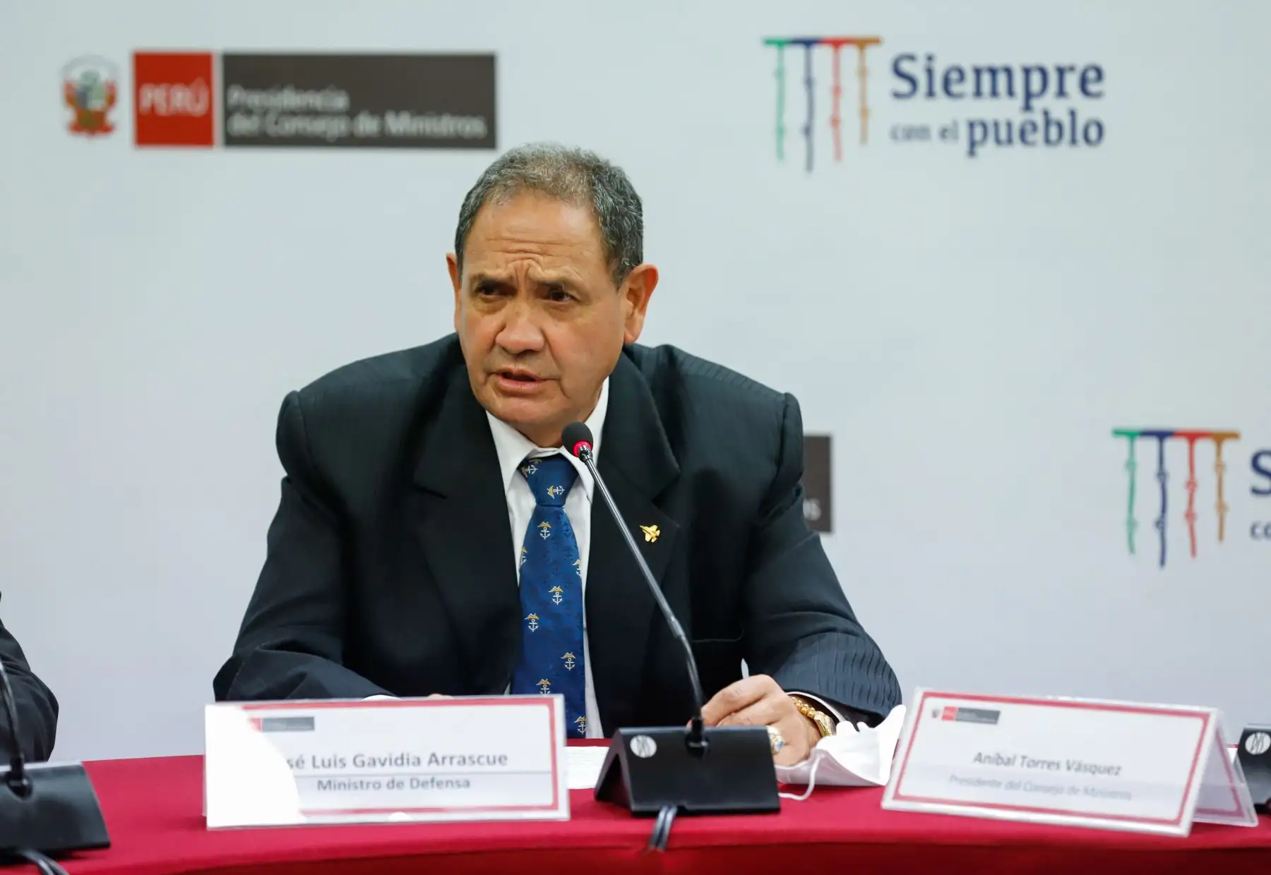 Ministro de Defensa, José Luis Gavidia, participa de la conferencia de prensa, luego de la sesión del Consejo de Ministros del día de hoy.
 Foto: ANDINA/ PCM
