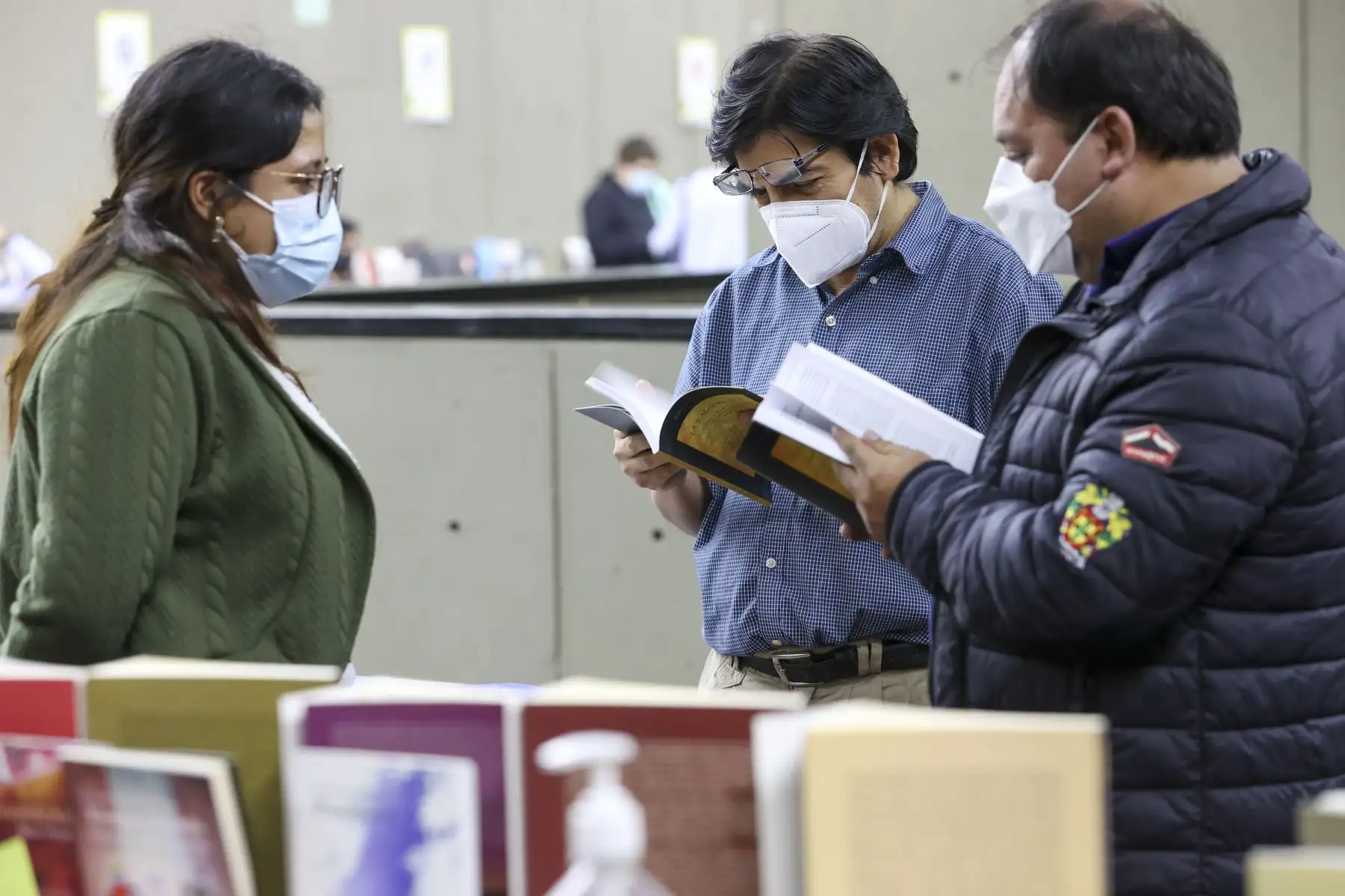Esta feria reúne a más de 70 editoriales de 12 regiones de todo el país. Así mismo, se busca promover la reactivación del sector editorial como parte de una política cultural sostenible. Foto: ANDINA/Melina Mejía
