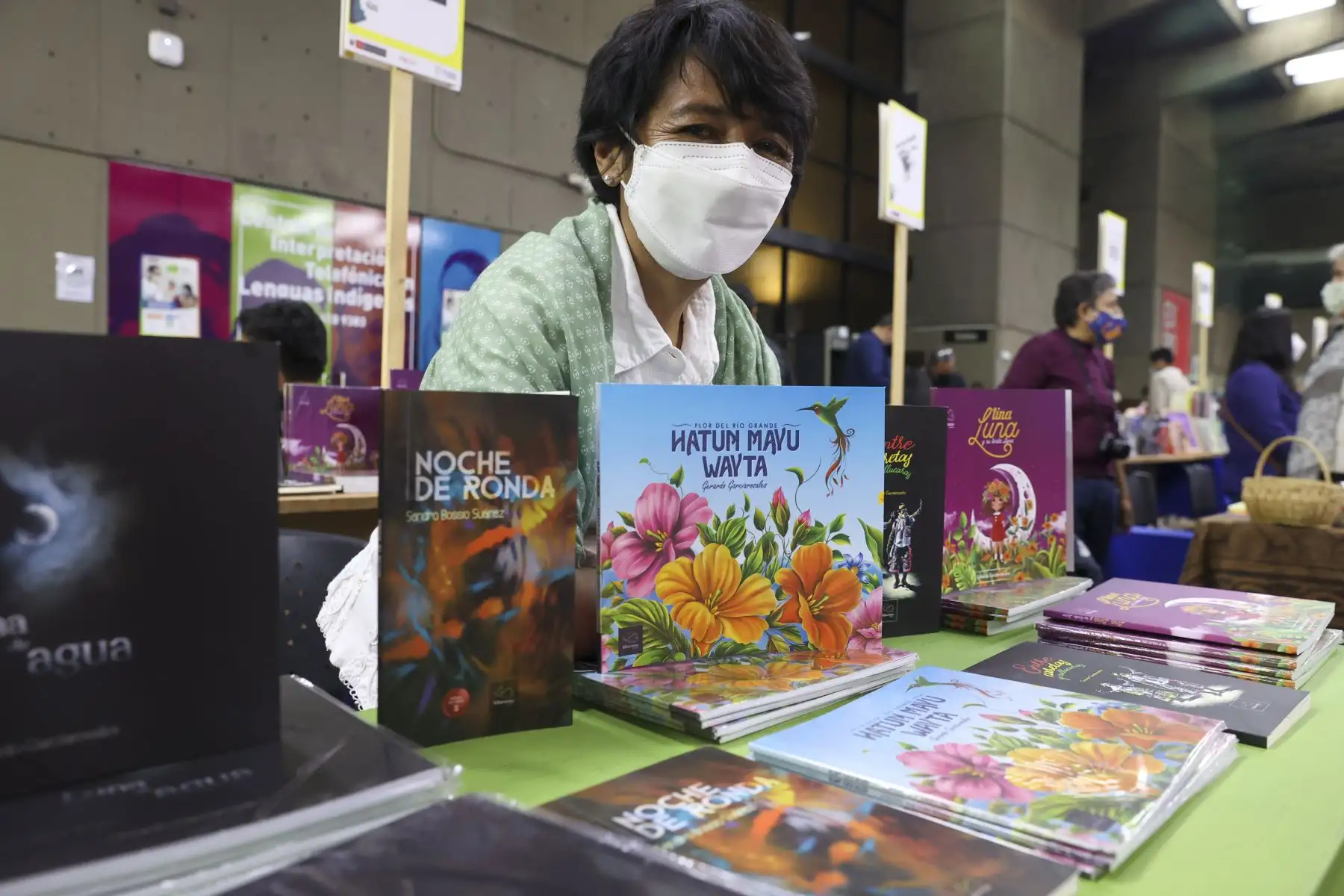Esta feria reúne a más de 70 editoriales de 12 regiones de todo el país. Así mismo, se busca promover la reactivación del sector editorial como parte de una política cultural sostenible. Foto: ANDINA/Melina Mejía
