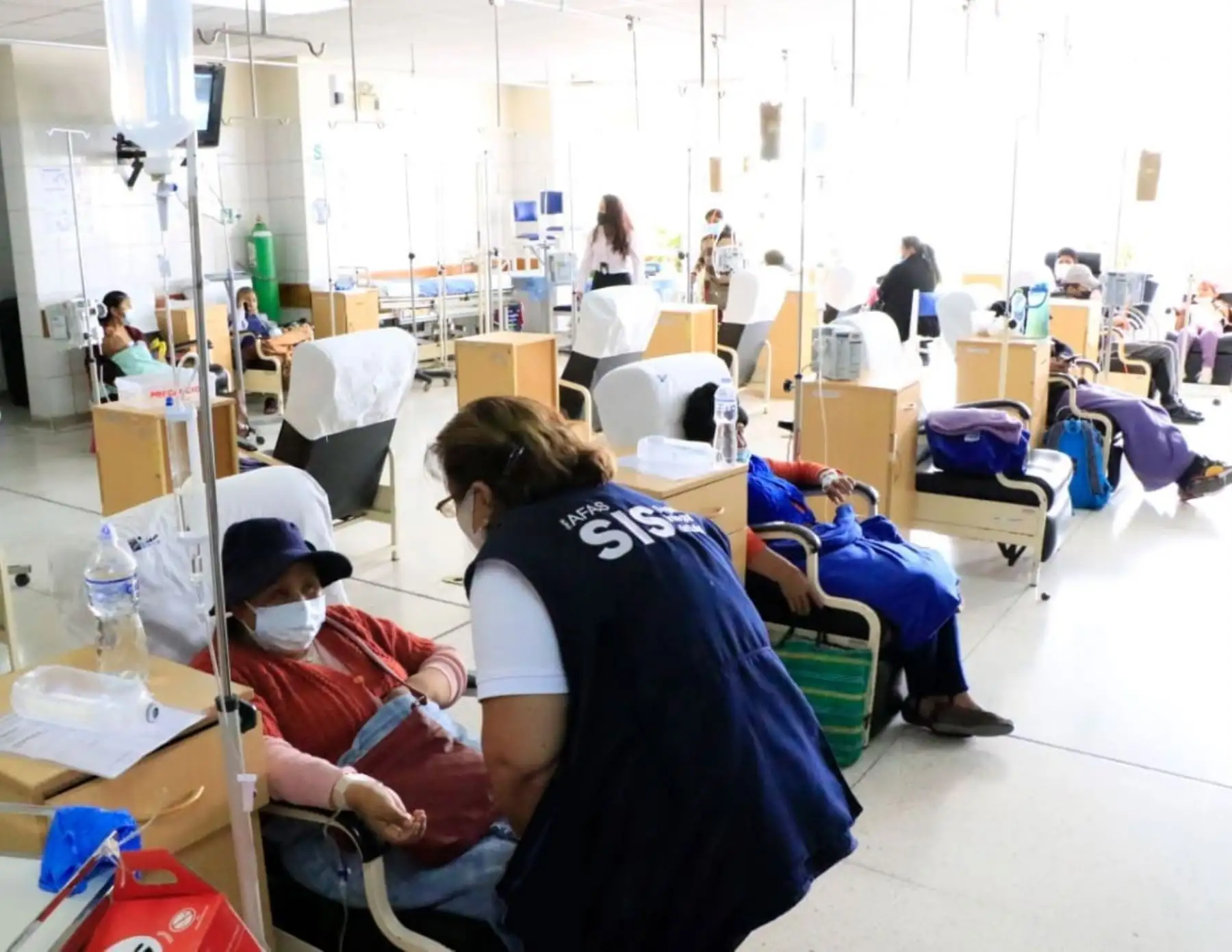 El Seguro Integral de Salud destacó que la población asegurada en el sur del país creció en 27 % durante la pandemia de covid-19.