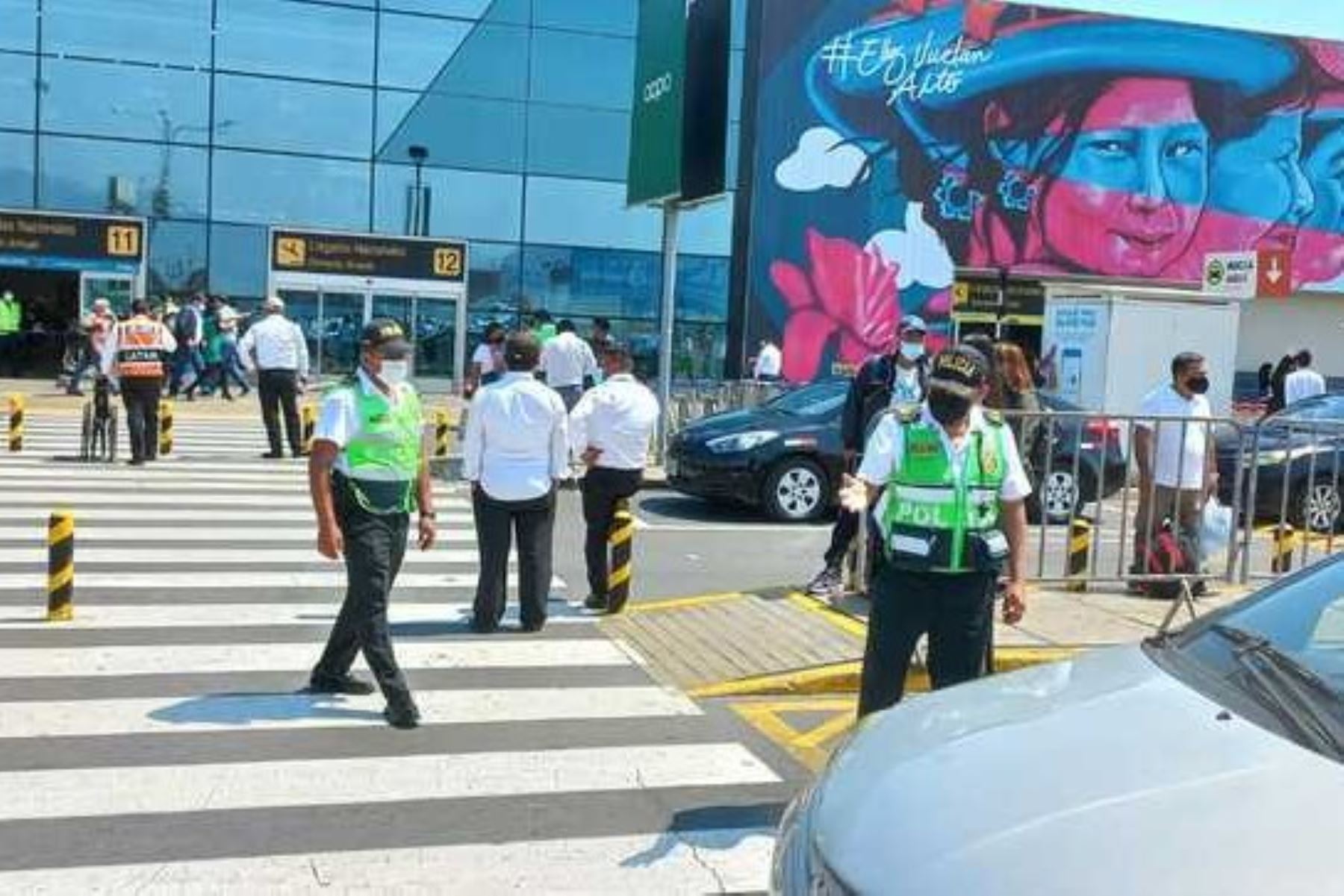 Aeropuerto Jorge Chávez: inician acciones para impedir presencia de jaladores de taxis