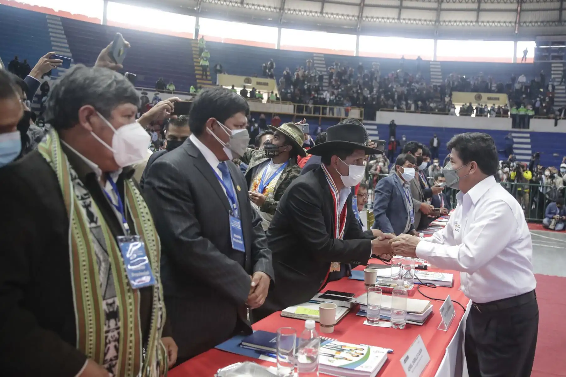 El presidente de la República, Pedro Castillo lidera el VI Consejo de Ministros Descentralizado en la ciudad de Cusco, que se desarrolla en el Coliseo Casa de la Juventud. Foto: ANDINA/ Prensa Presidencia