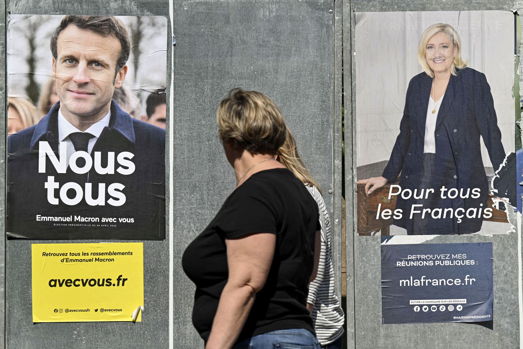 Si gana el domingo, "Macron se enfrentará a una población dividida, una parte importante de la cual habrá votado por él por descarte". Foto: AFP