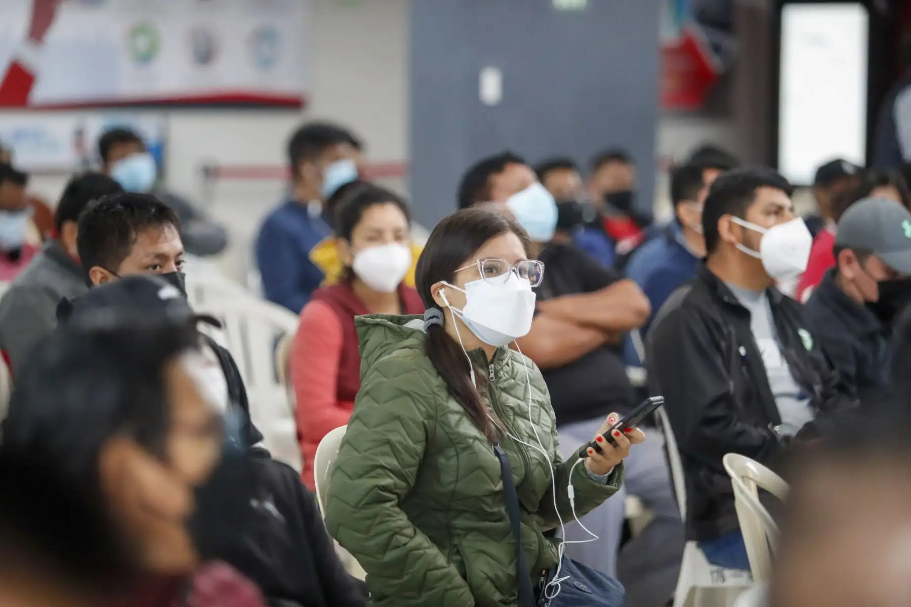 Con la finalidad de que todos los ciudadanos que tramitaron su licencia de conducir puedan contar con este documento a la brevedad, el MTC, organizó una jornada extraordinaria de entrega de brevetes físicos este fin de semana. Foto: ANDINA/Renato Pajuelo