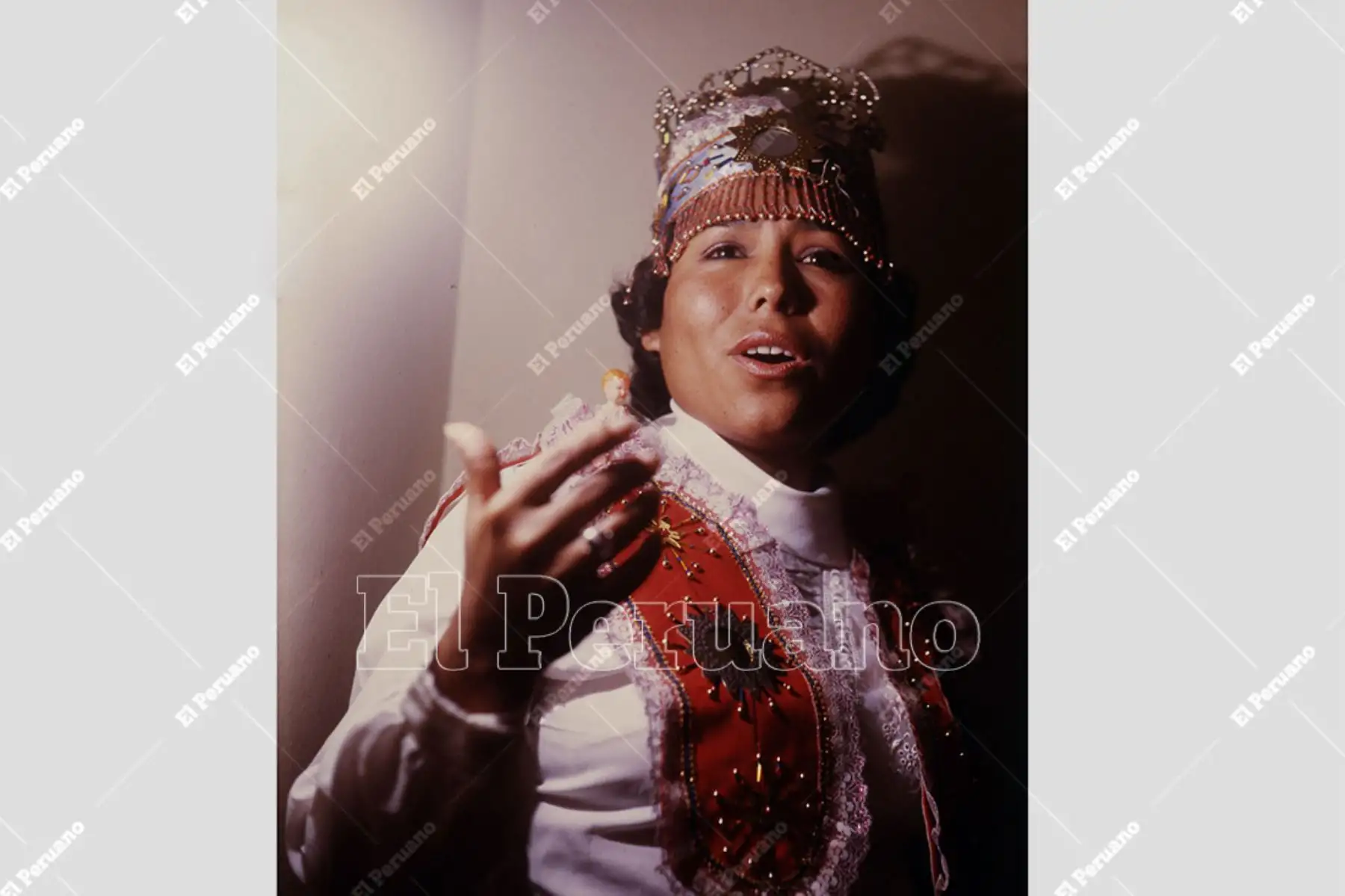 Lima - década 1970 / La cantante Martina Portocarrero en una entrevista para el diario La Crónica. Foto: Archivo Histórico de El Peruano