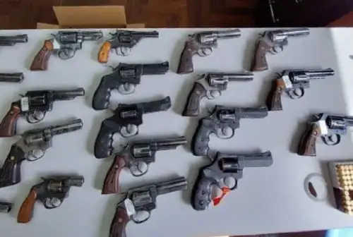 La Sucamec incautó de manera preventiva 21 armas de fuego almacenadas irregularmente en una empresa de seguridad privada de la región Arequipa.