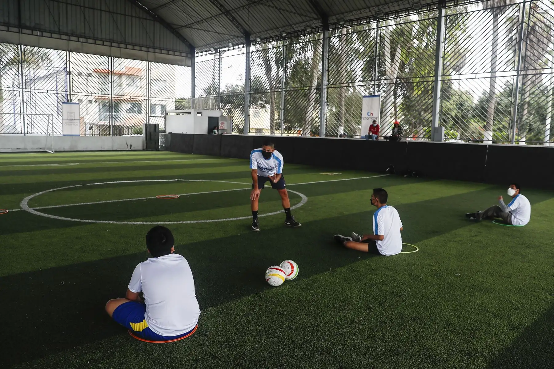 Esta academia de la Municipalidad de Chorrillos, fue inaugurada el 2019 con la finalidad de promover la igualdad de derechos y oportunidades para todos sin excepción.
Foto: ANDINA/Renato Pajuelo