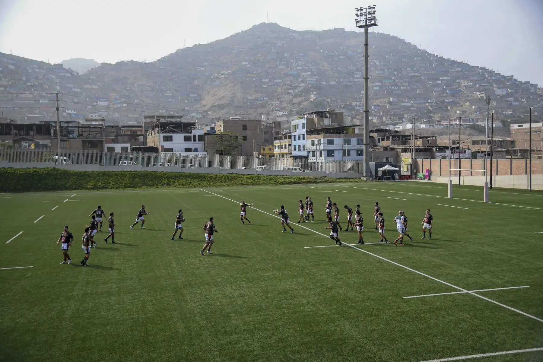 Este domingo 24 de abril se inició el Torneo Metropolitano de Rugby Región Lima 2022 en la  “Casa Tumis”, Estadio ubicado en el Complejo Deportivo Andrés Avelino Cáceres en Villa María del Triunfo, escenario diseñado para el rugby.  Foto: Legado
