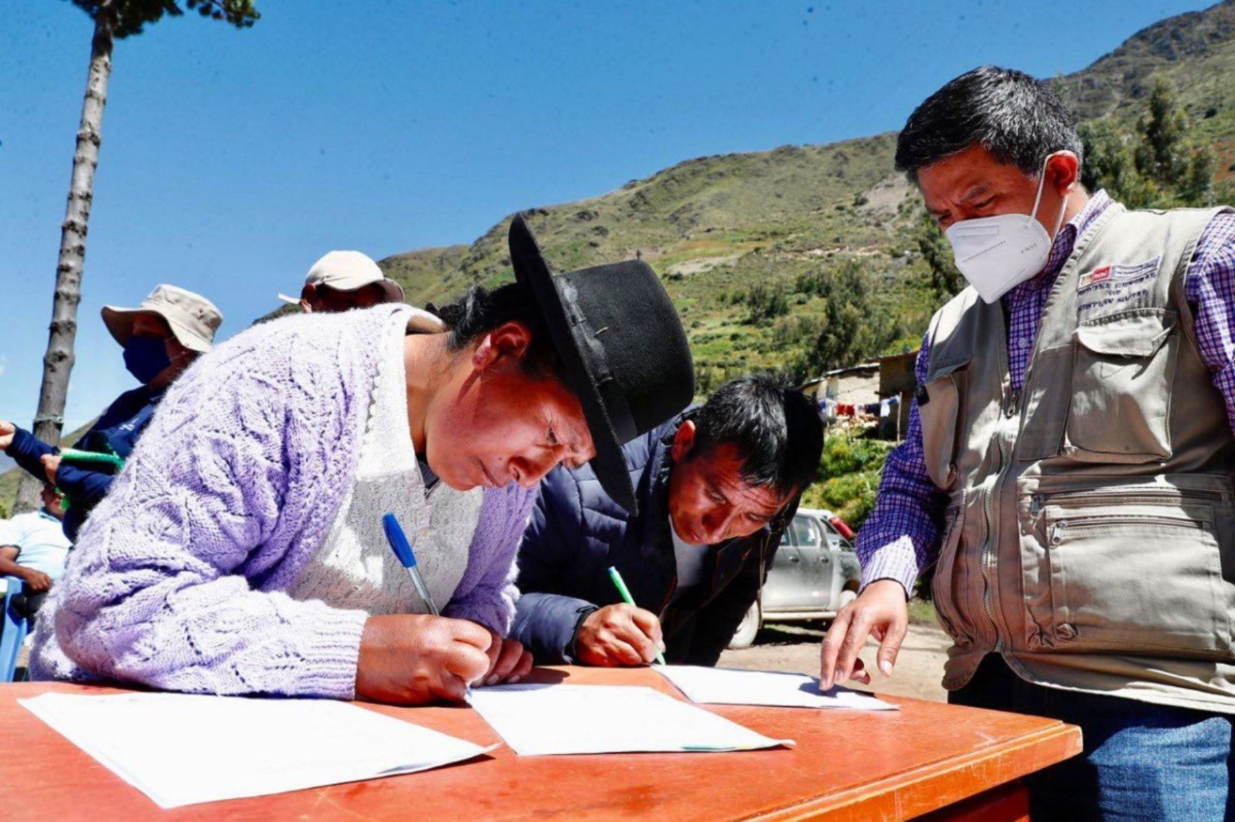 El Minem indicó que la mesa de trabajo entre la comunidad de Uchuymarca y Electro Perú concluyó satisfactoriamente. Foto: Cortesía.