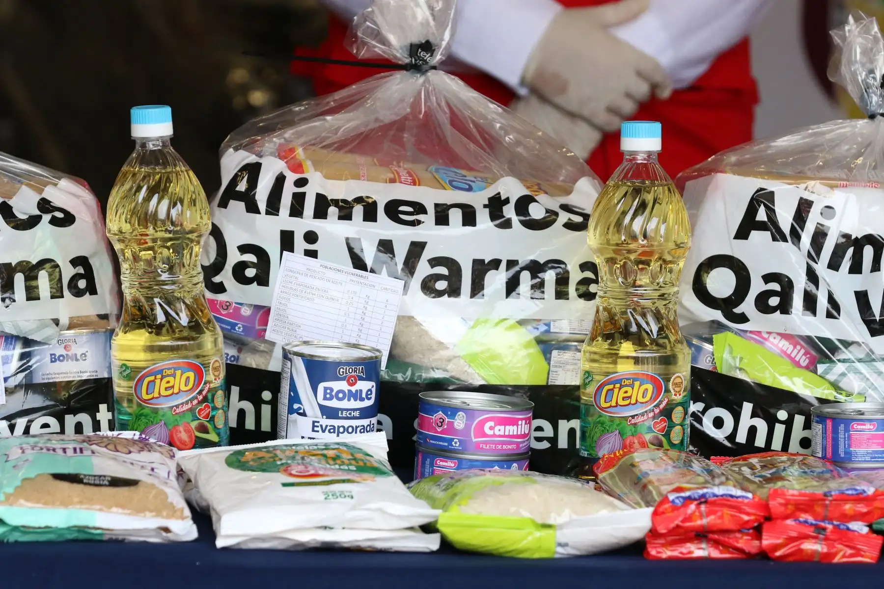 El Ministerio de Desarrollo e Inclusión Social (Midis), a través del programa Qali Warma, entrega alimentos a la Municipalidad de Villa María del Triunfo para ser destinado a las personas en situación de vulnerabilidad, entre ellas, las ollas comunes. Foto: ANDINA/ Eddy Ramos