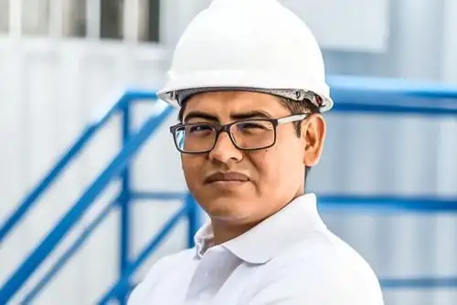 Alfredo Mendoza Espinoza sostiene que cuando la empresa tiene capital, lo mejor para ella es unirse a la academia y al Estado para desarrollar investigaciones y contribuir al desarrollo de la industria en el Perú.