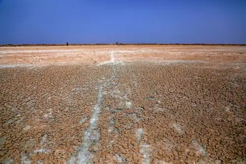 Sawa no es el único cuerpo de agua en Irak que enfrenta los peligros de la sequía. Foto: AFP