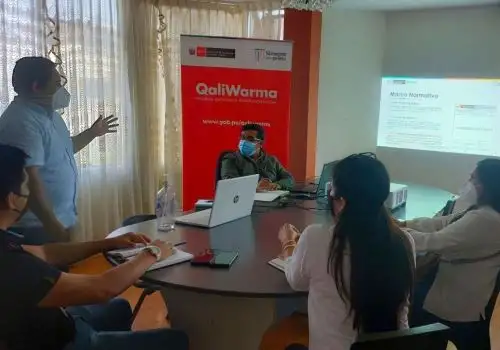 Capacitan a equipo técnico de Qali Warma para brindar mejor servicio a escolares de la región La Libertad.