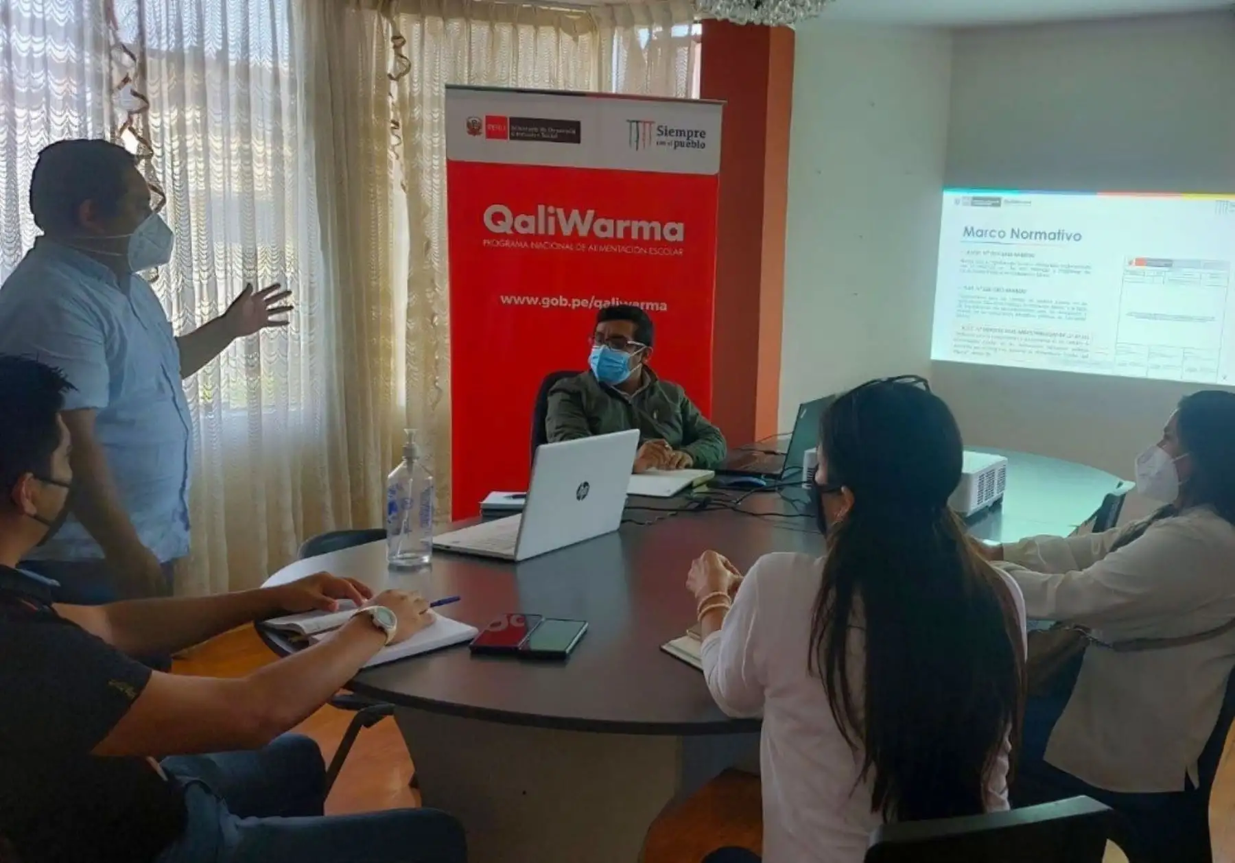 Capacitan a equipo técnico de Qali Warma para brindar mejor servicio a escolares de la región La Libertad.