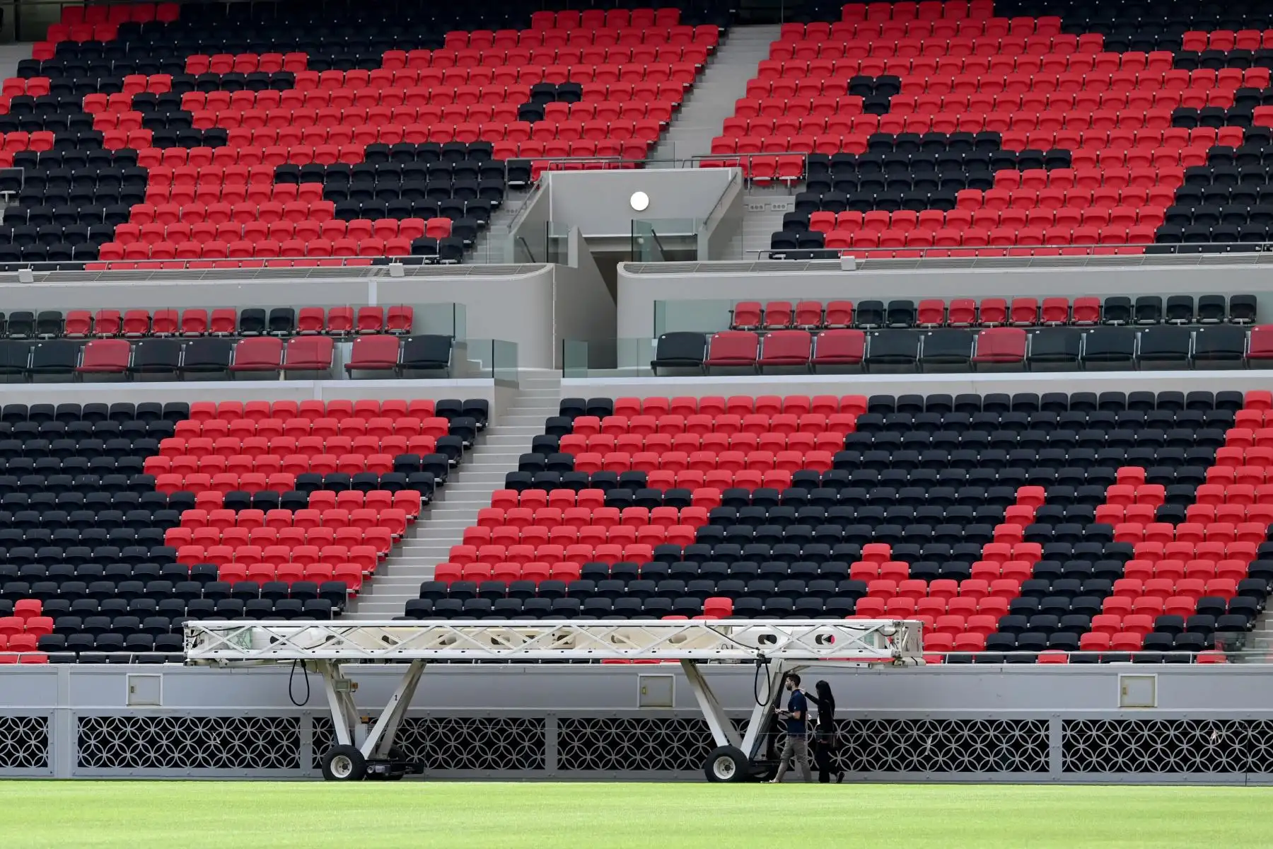 Interior del estadio Ahmad Bin Ali, que albergará partidos de la Copa Mundial de Fútbol de la FIFA 2022. Foto: AFP