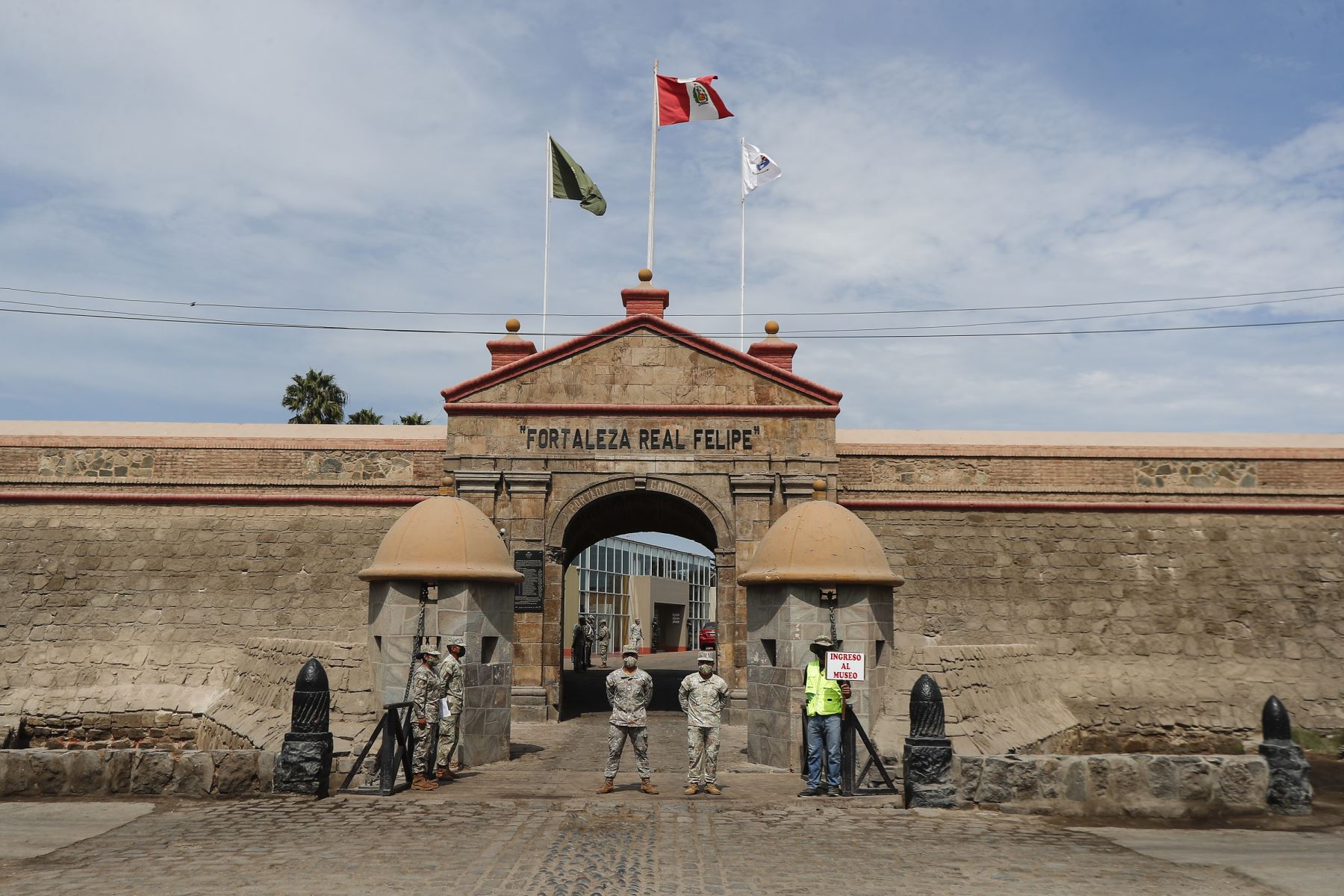 Fortaleza Real Felipe, construida en el siglo XVIII en la bahía del Callao para defender el puerto de piratas y corsarios. Foto: Andina