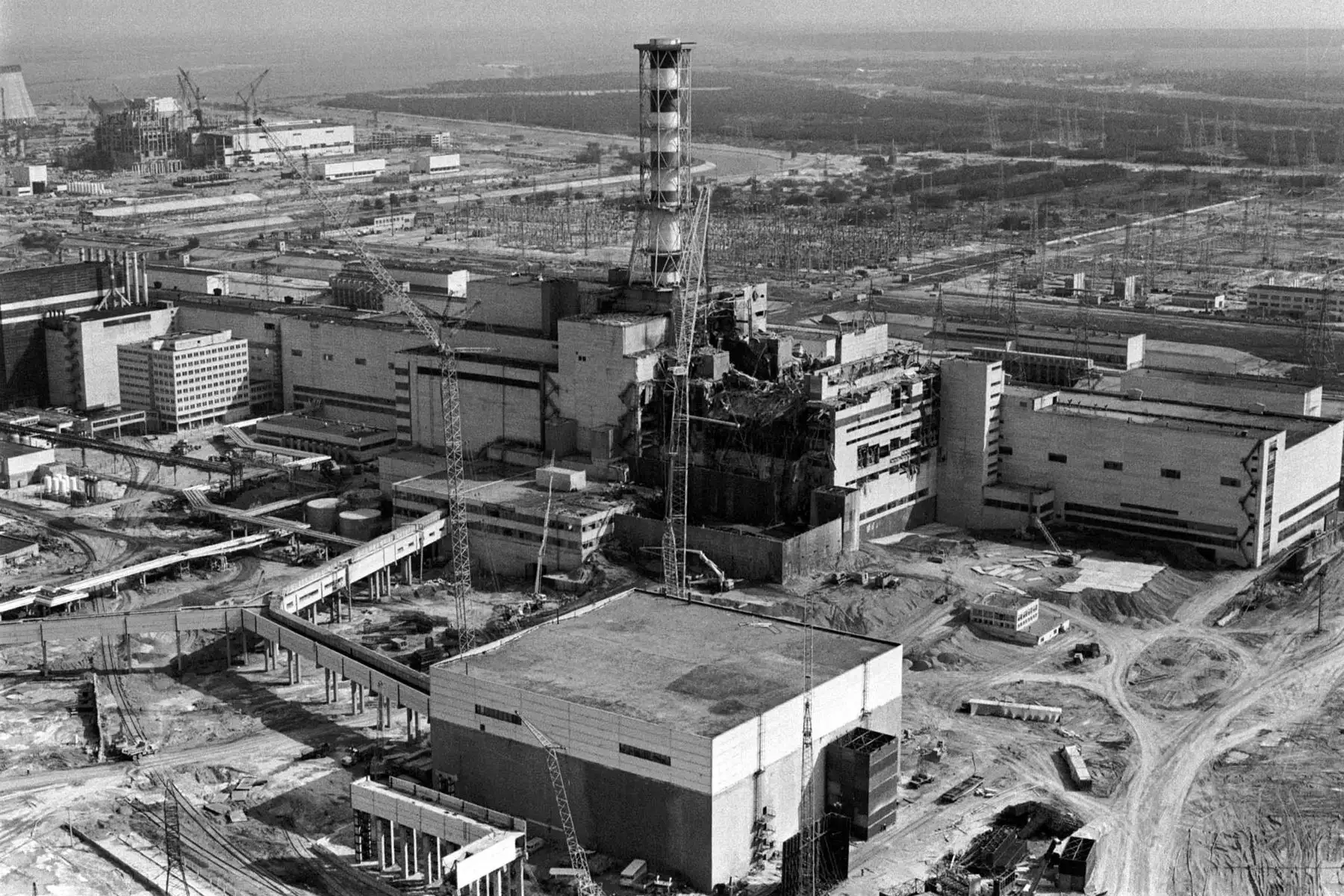 Un reactor en Chernobyl explotó el 26 de abril de 1986 en el peor accidente nuclear de la historia. Ardió durante unos 10 días, enviando radiación a través de una gran franja de Ucrania, Rusia y Bielorrusia.
Foto: AFP