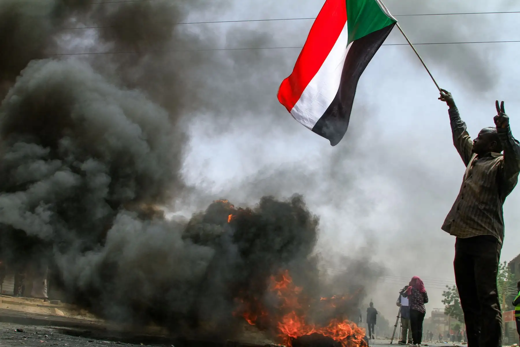 Algunos testigos acusaron de la violencia a la milicia janjawid, una fuerza integrada a las fuerzas armadas del gobierno sudanés. Foto: AFP