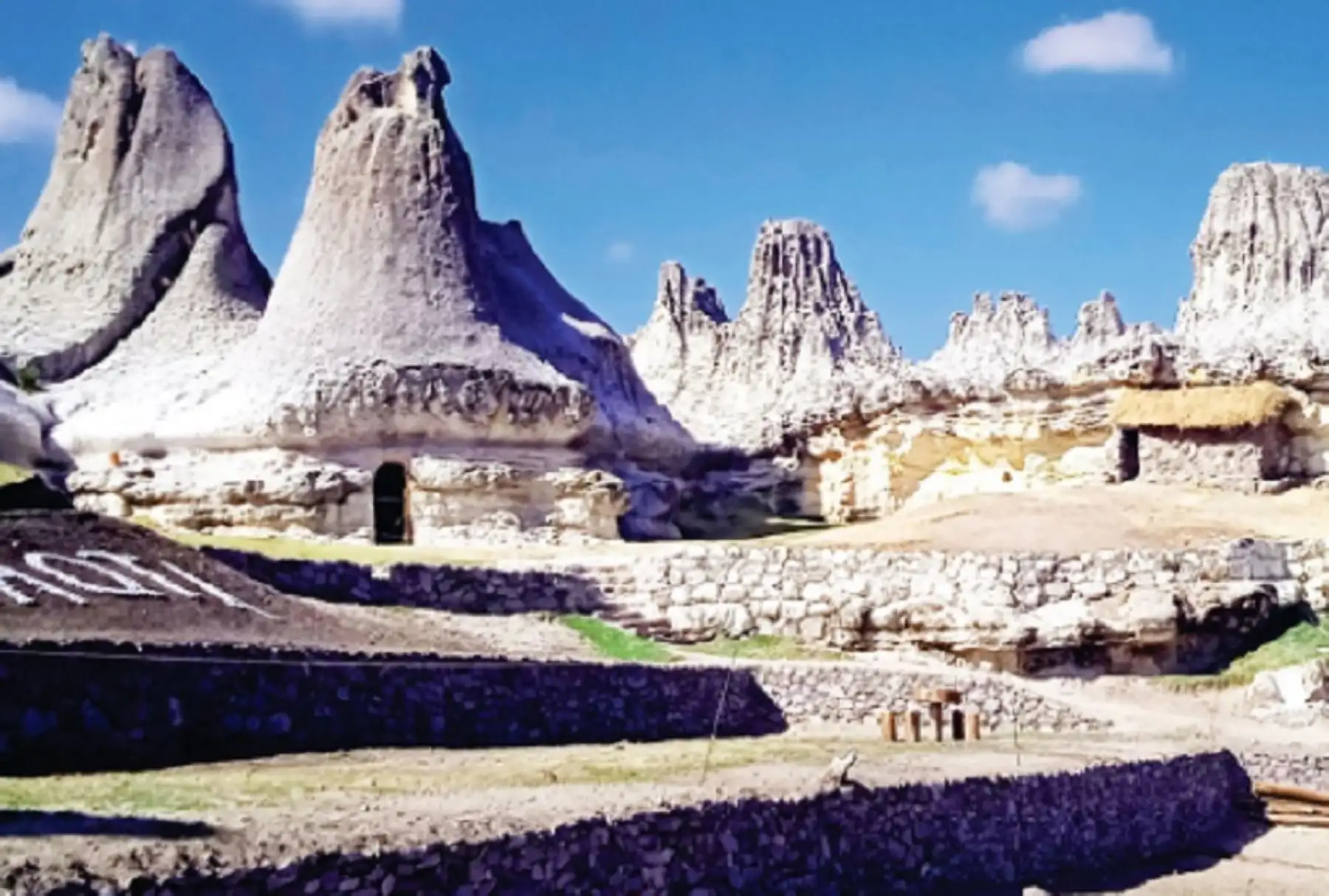 Pampachiri es un magnífico bosque de colosales piedras dispersas sobre una extensa planicie de 60 hectáreas y a 3,600 metros de altitud, ubicado a 120 kilómetros al suroeste de la ciudad de Andahuaylas. ANDINA/Difusión